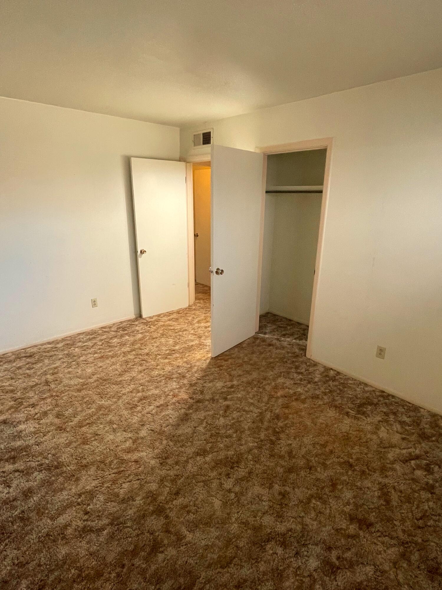 1900 Shari Vista Road SW