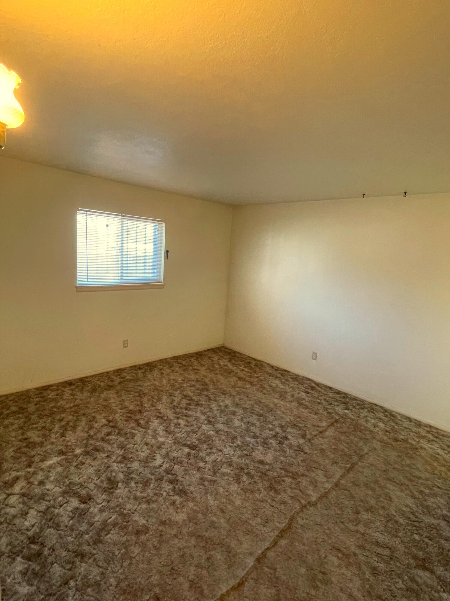 1900 Shari Vista Road SW
