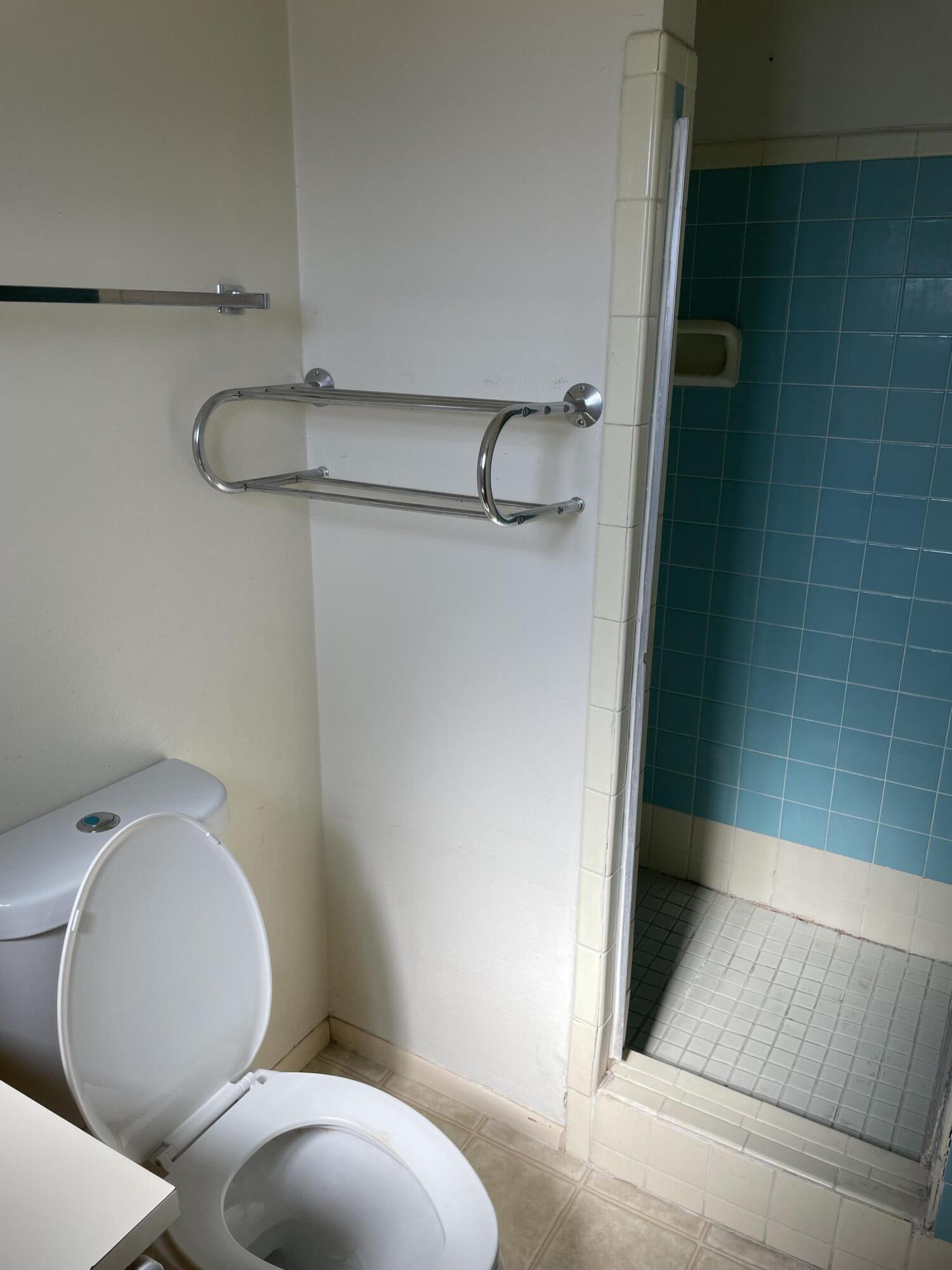 1900 Shari Vista Road SW