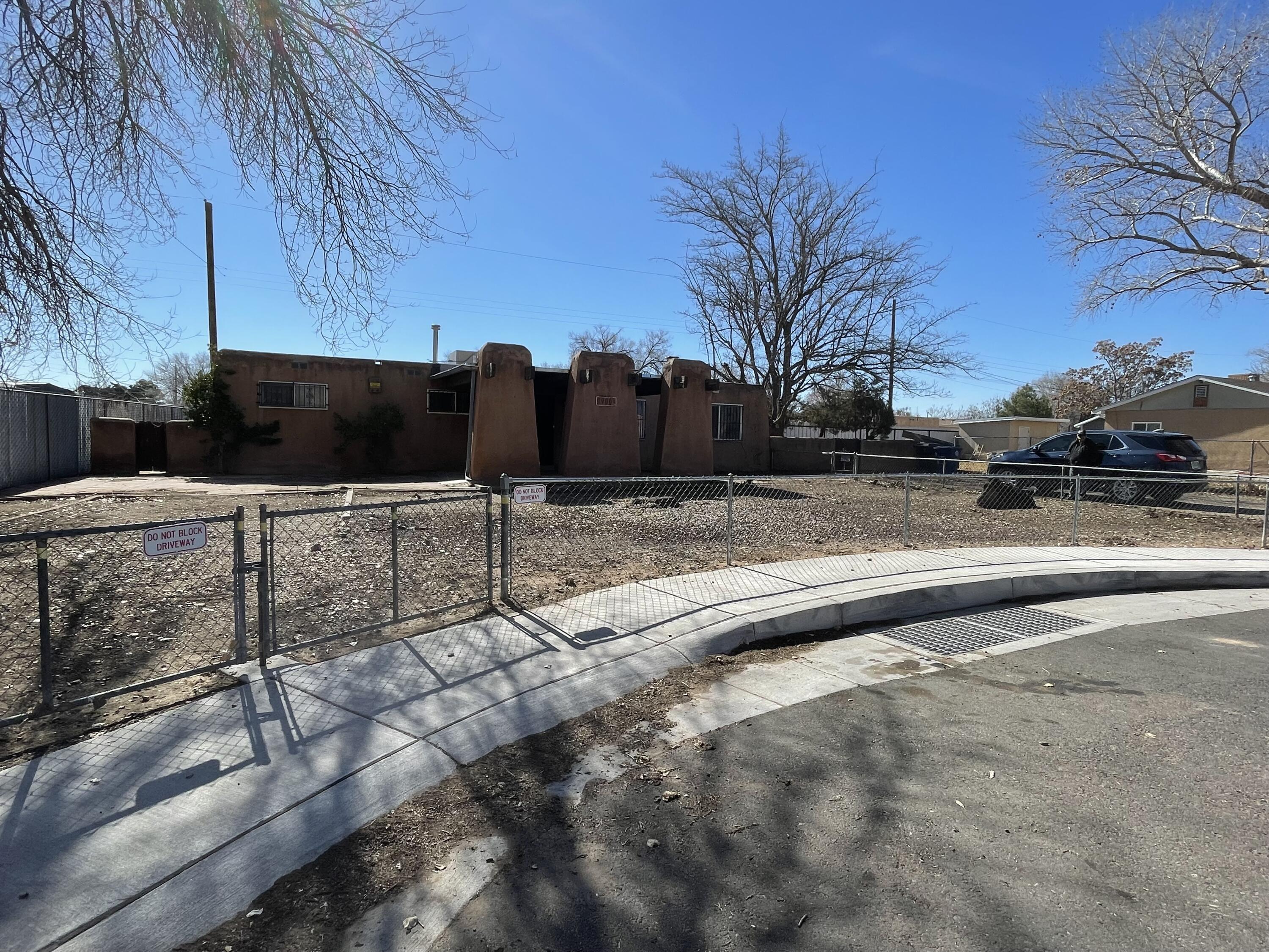1900 Shari Vista Road SW