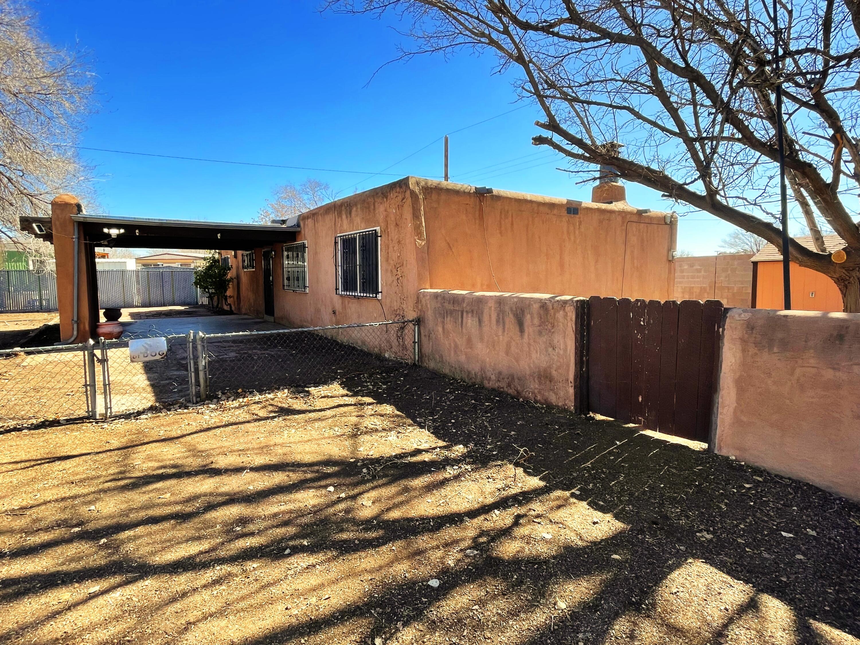 1900 Shari Vista Road SW