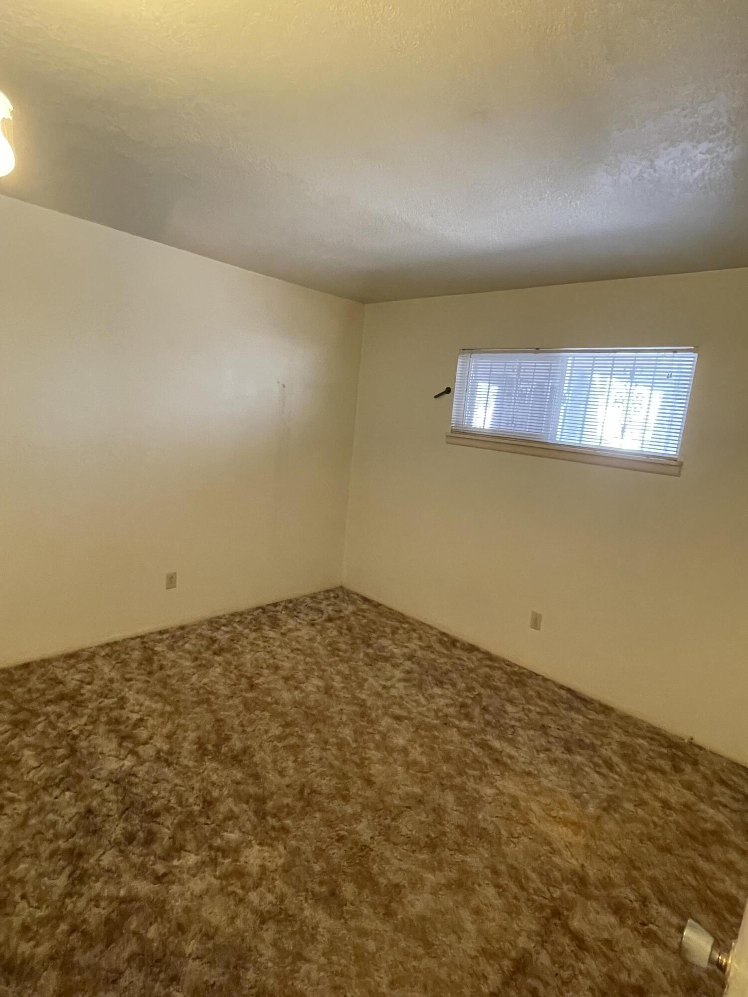 1900 Shari Vista Road SW