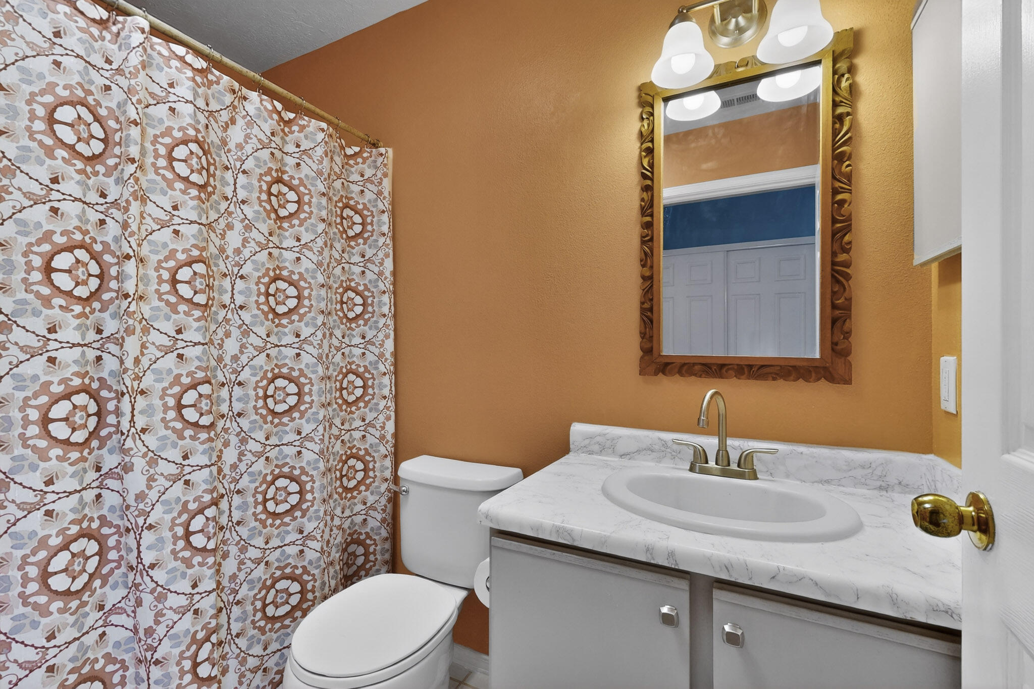 7417 Mackenzie Drive NE