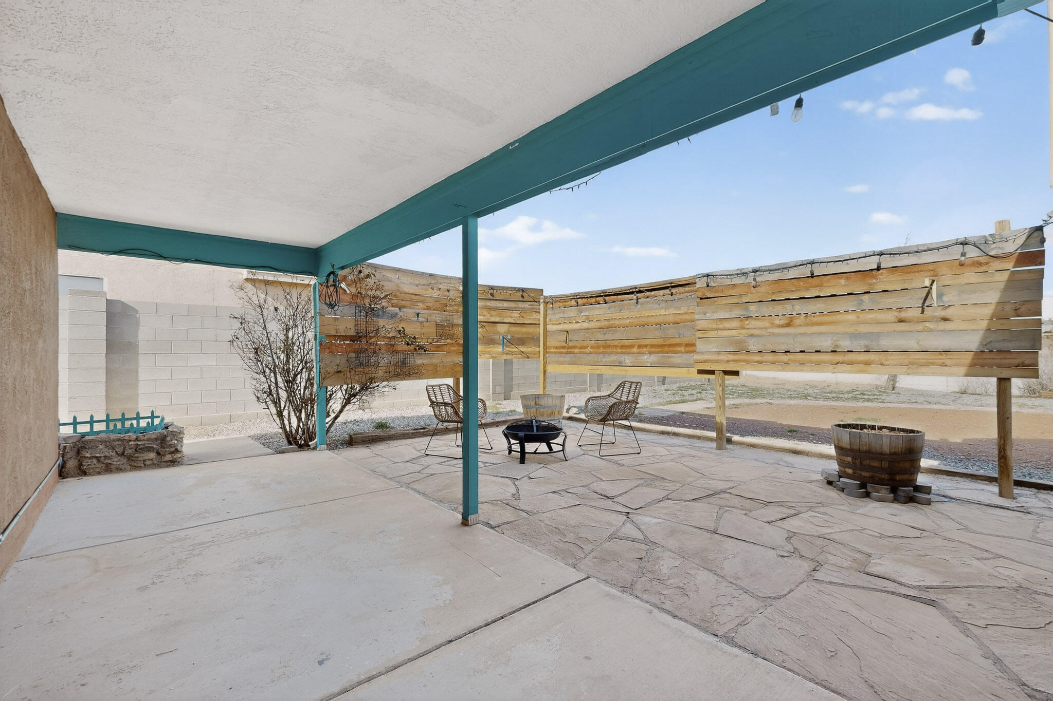 7417 Mackenzie Drive NE