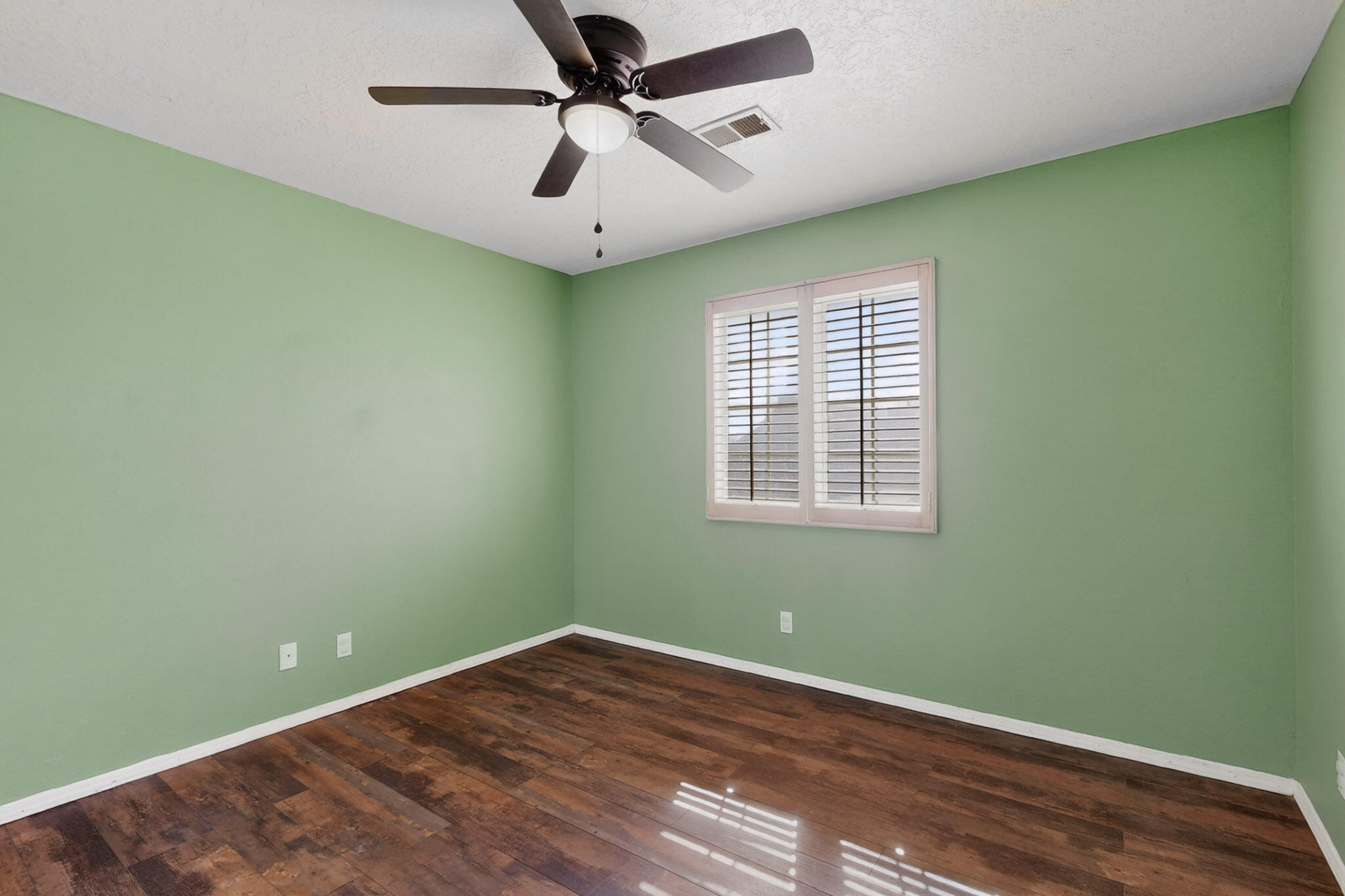 7417 Mackenzie Drive NE