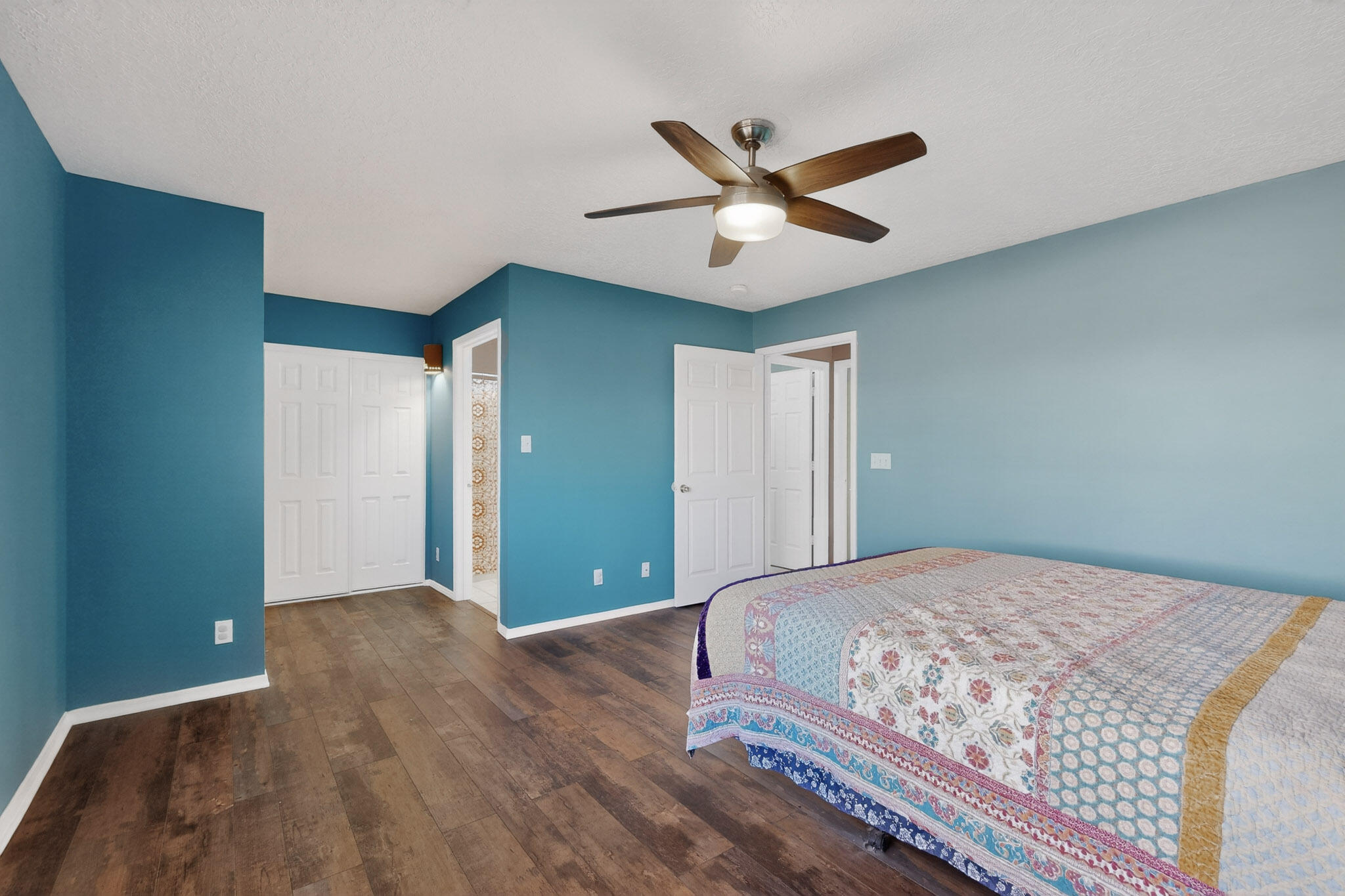 7417 Mackenzie Drive NE