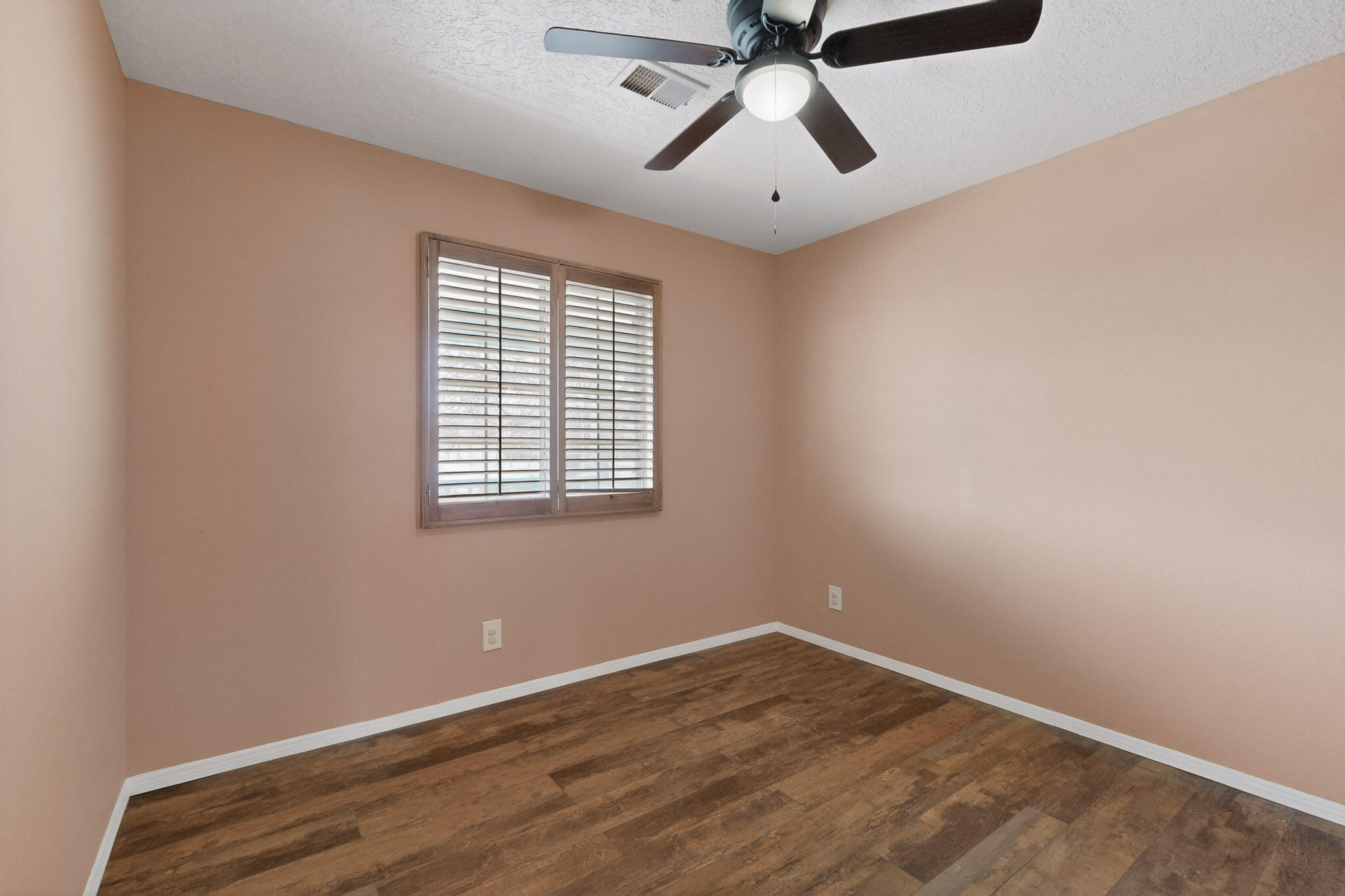 7417 Mackenzie Drive NE