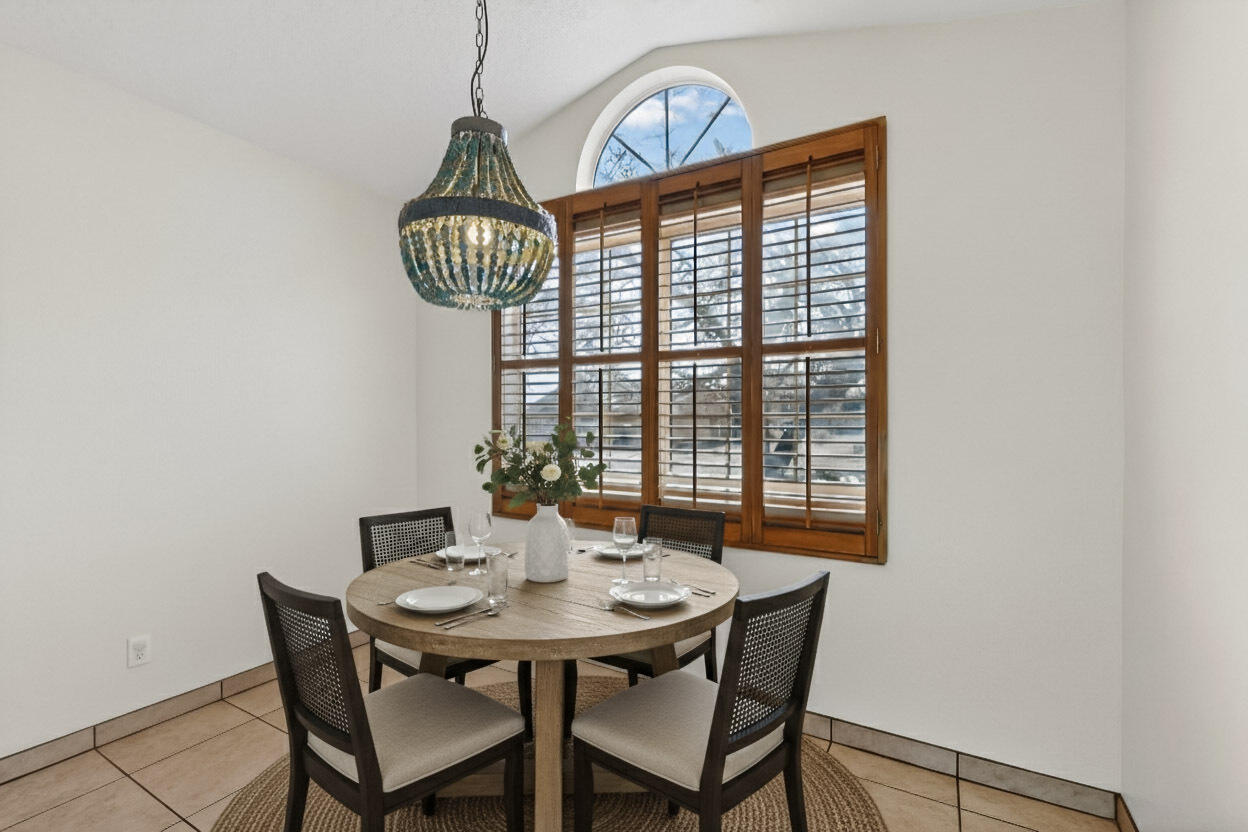 7417 Mackenzie Drive NE