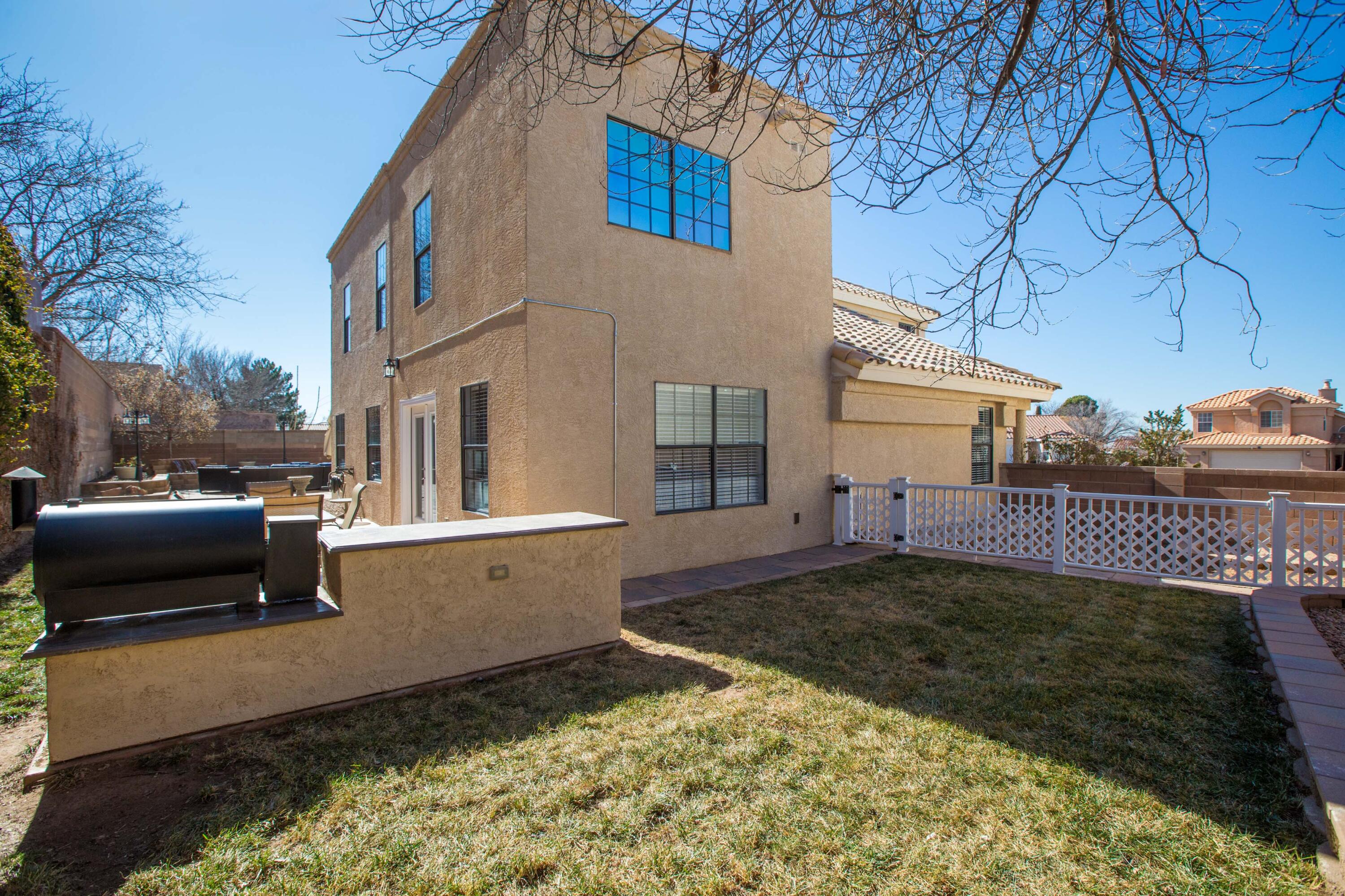 8804 Fremont Ellis Court NE