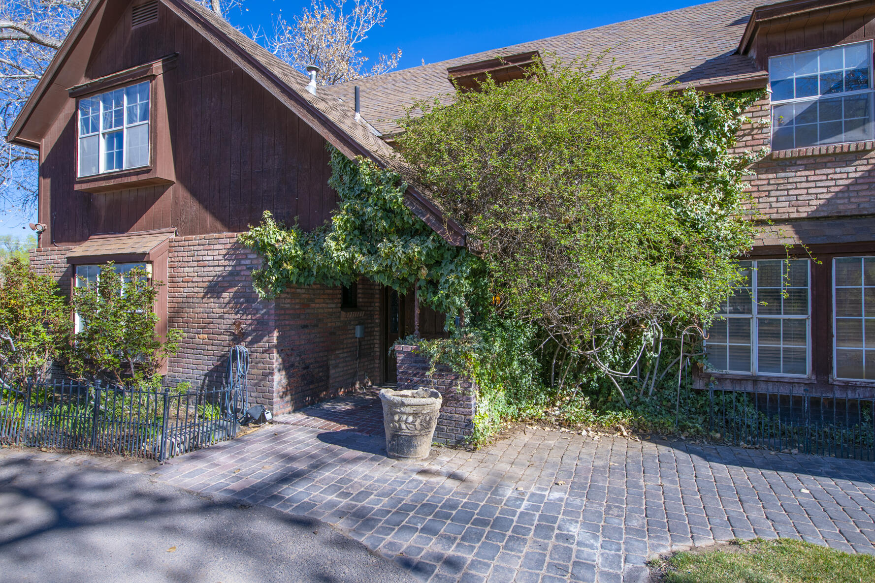 350 Applewood Road