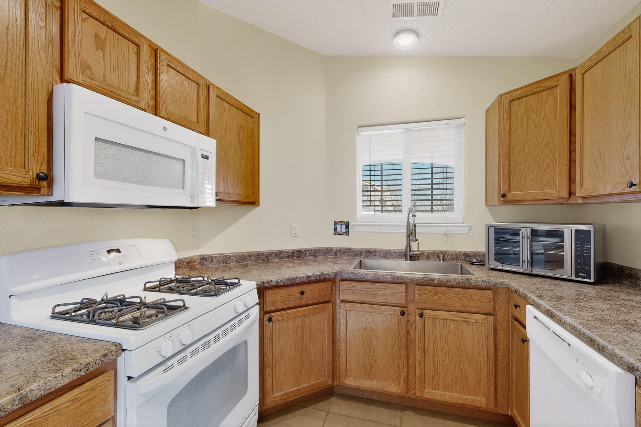 3853 Oasis Springs Road NE