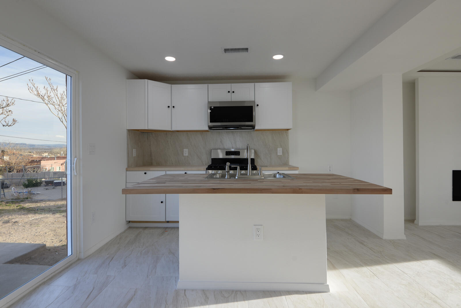 416 68th Street SW