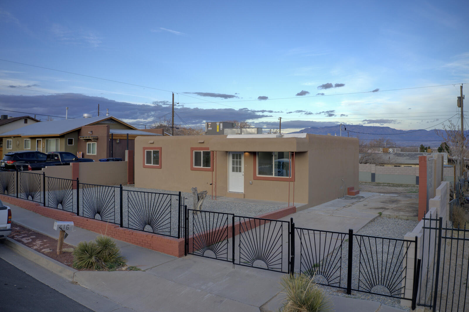 416 68th Street SW