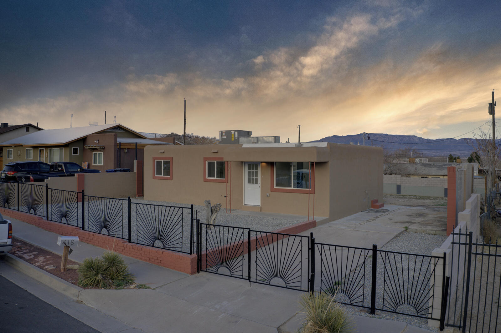 416 68th Street SW