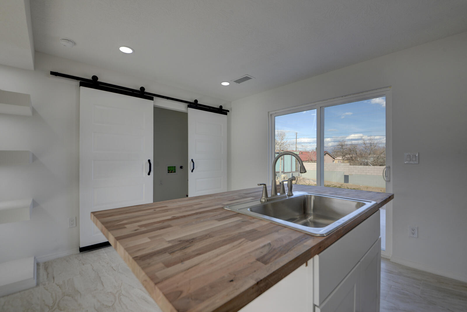 416 68th Street SW