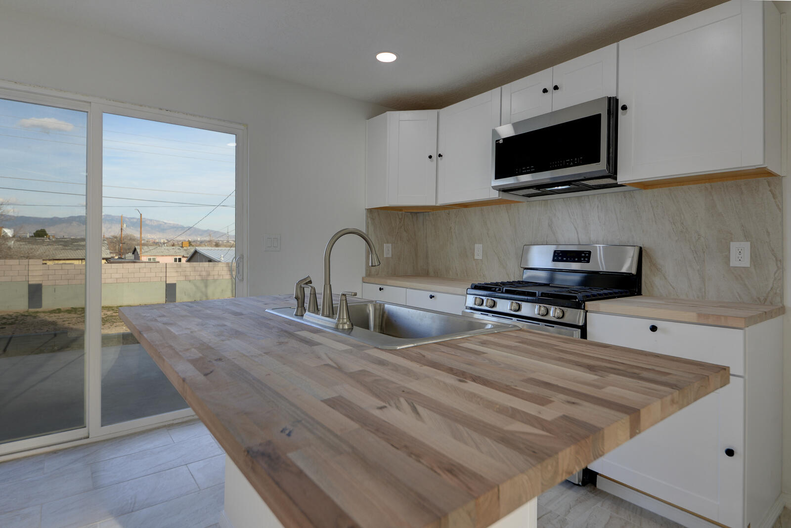 416 68th Street SW