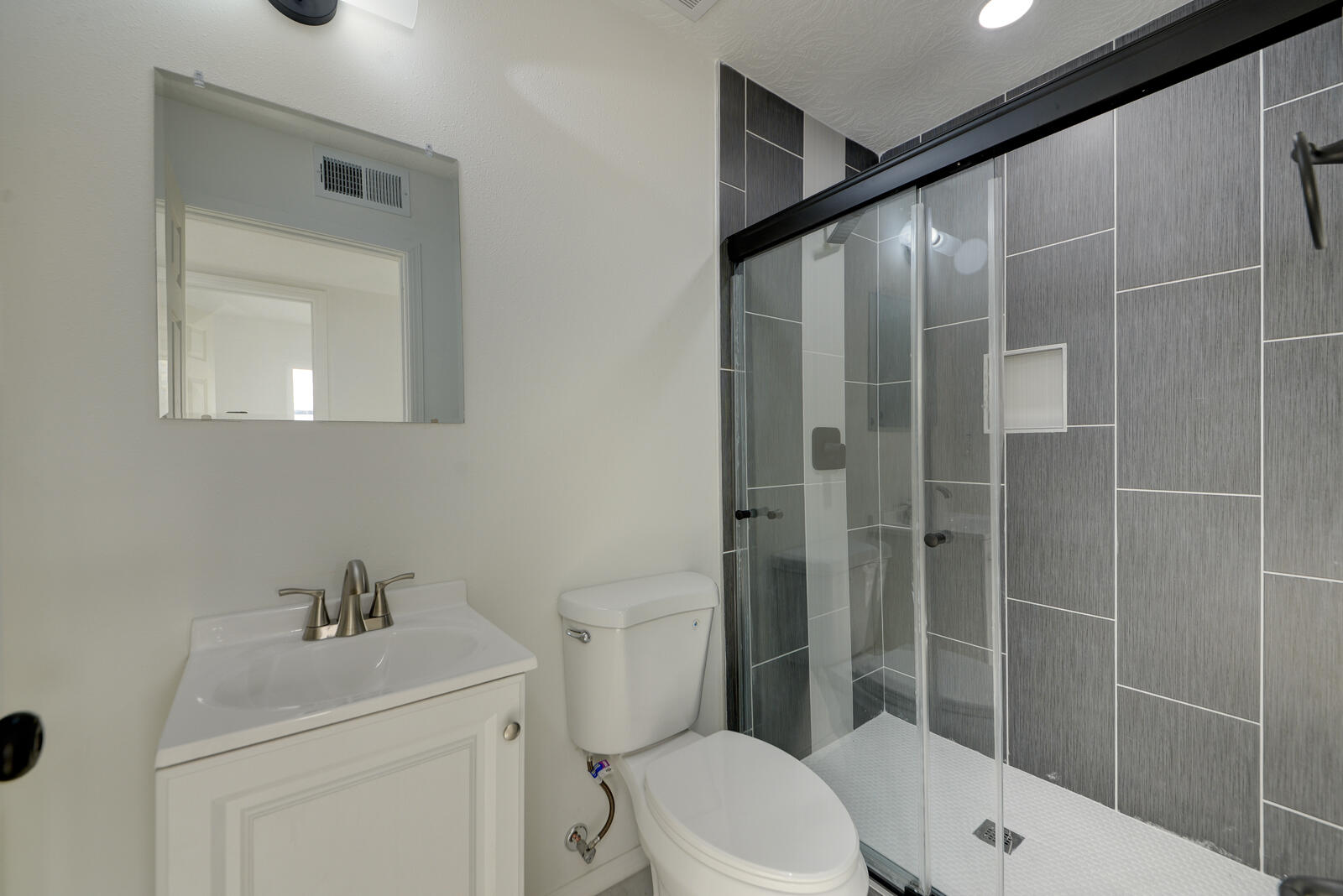 416 68th Street SW