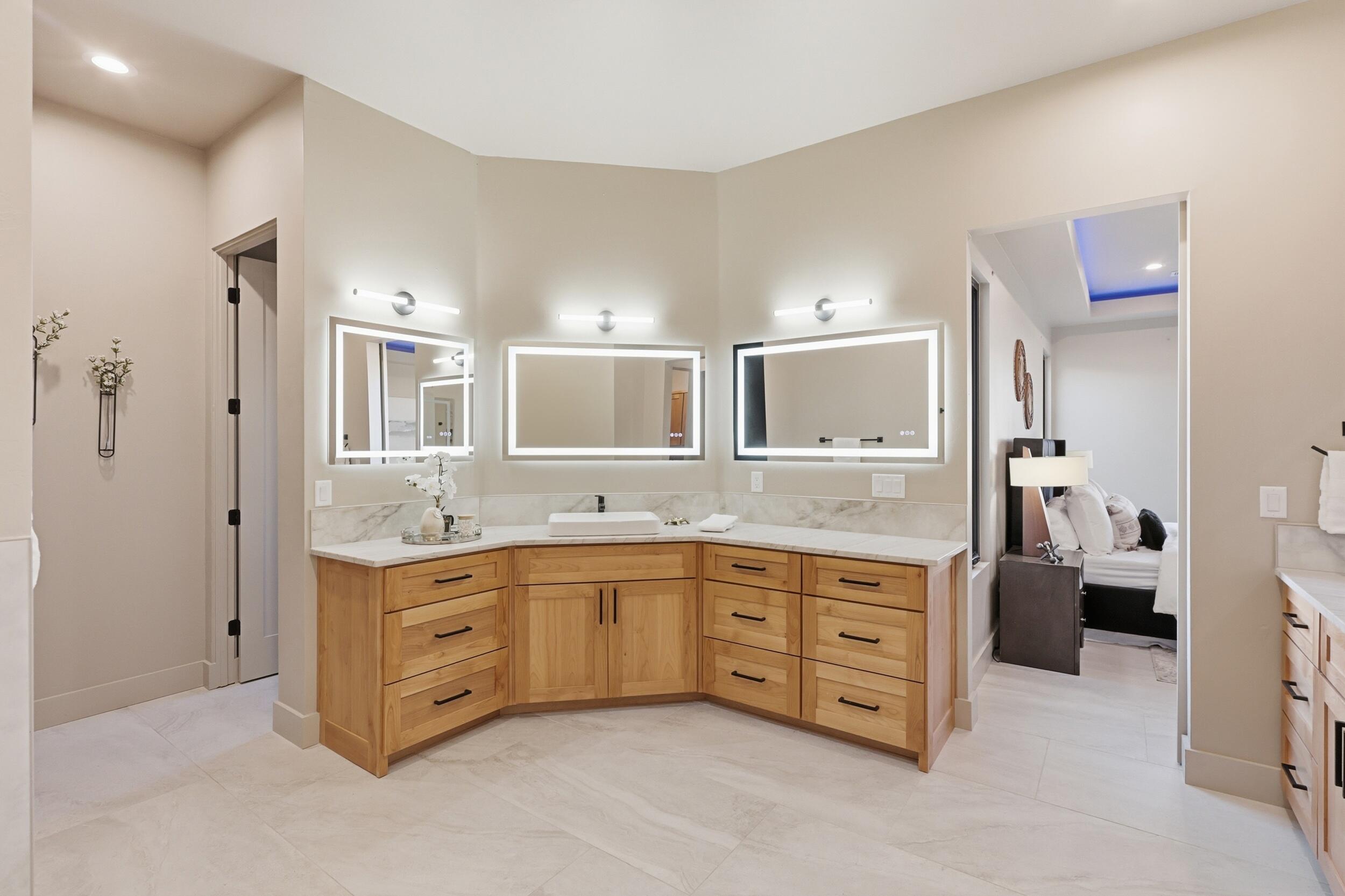 613 Valle Querido Court NW