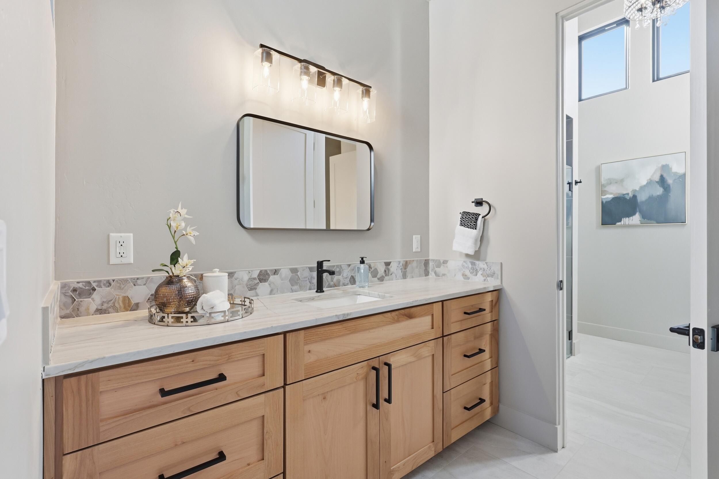 613 Valle Querido Court NW