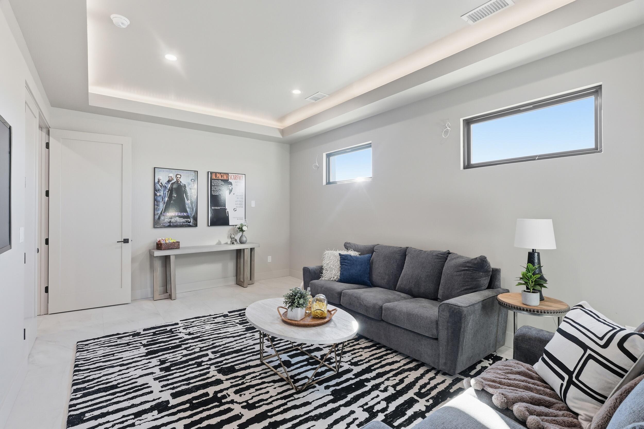 613 Valle Querido Court NW