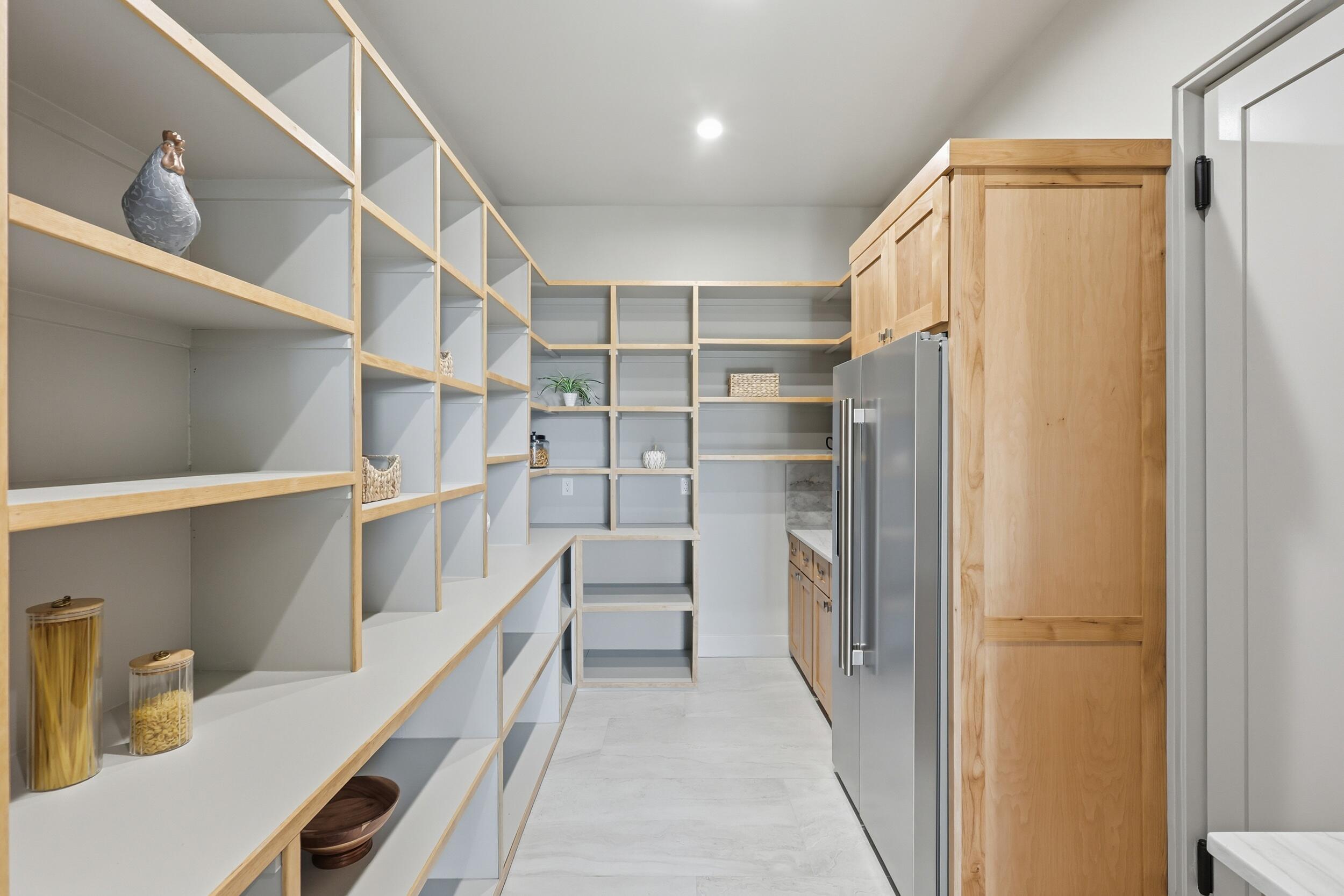 613 Valle Querido Court NW