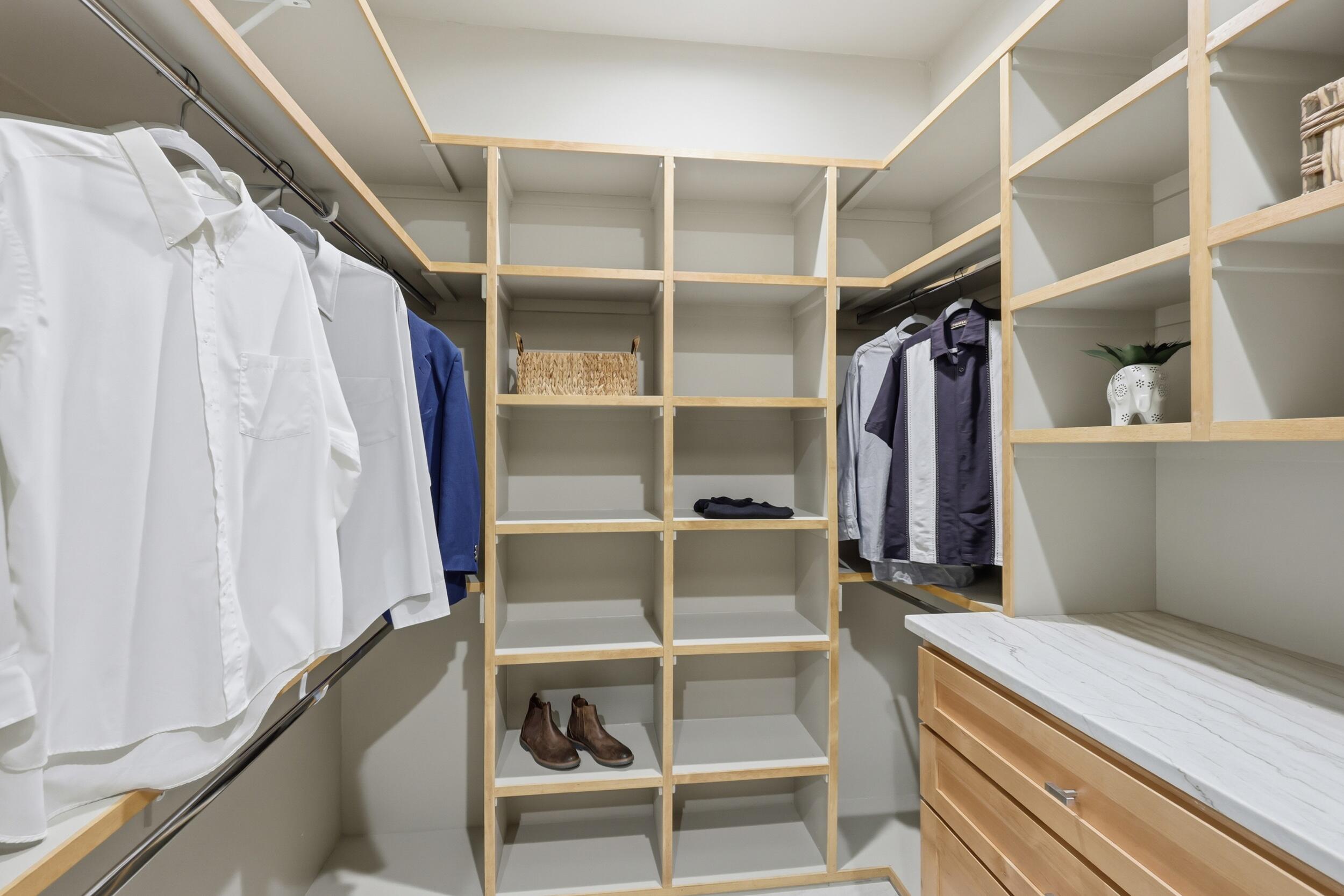 613 Valle Querido Court NW