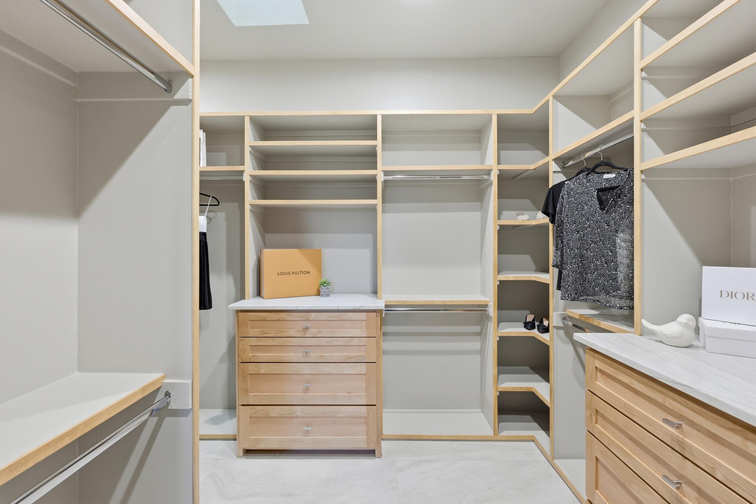 613 Valle Querido Court NW