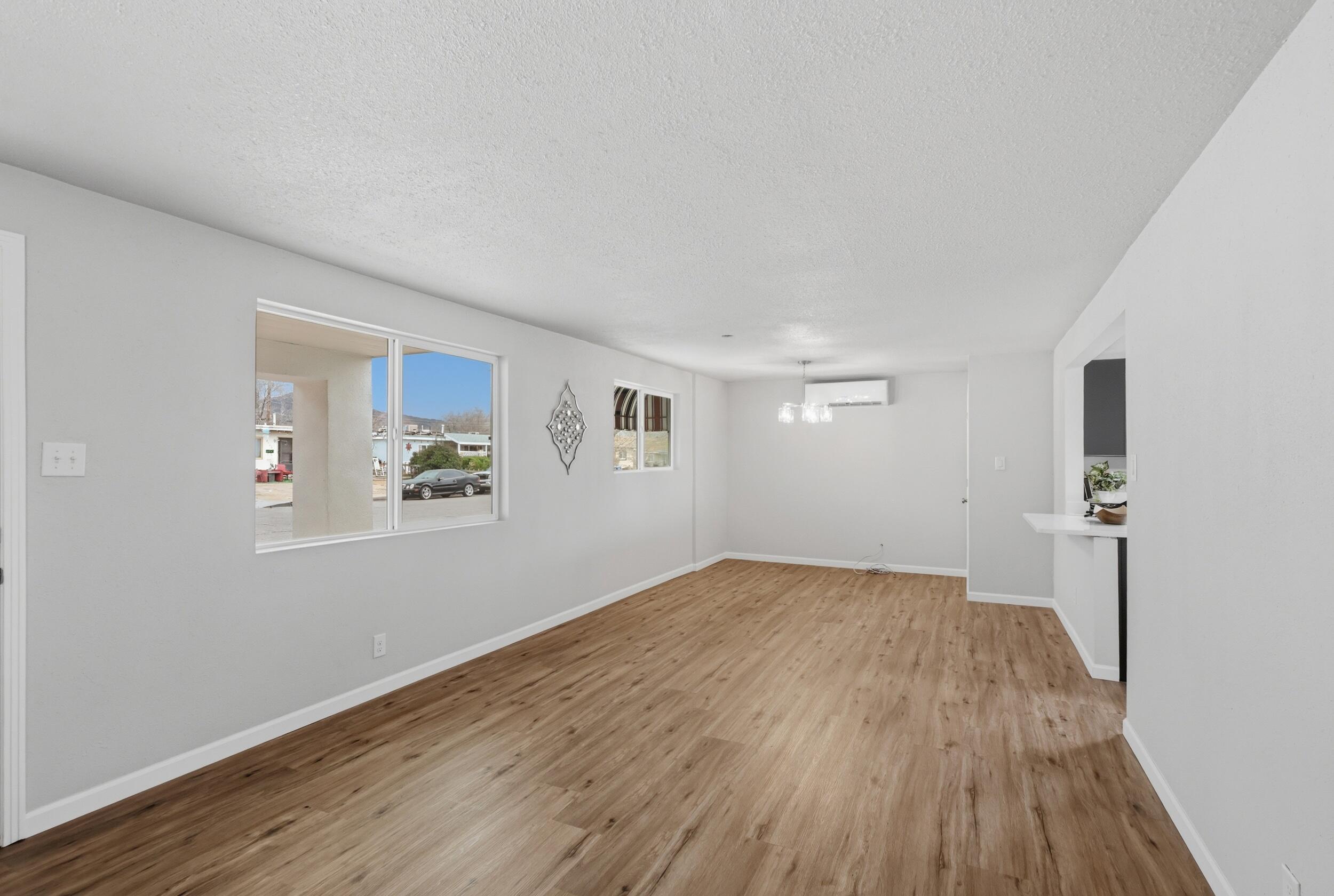 2513 June Street NE