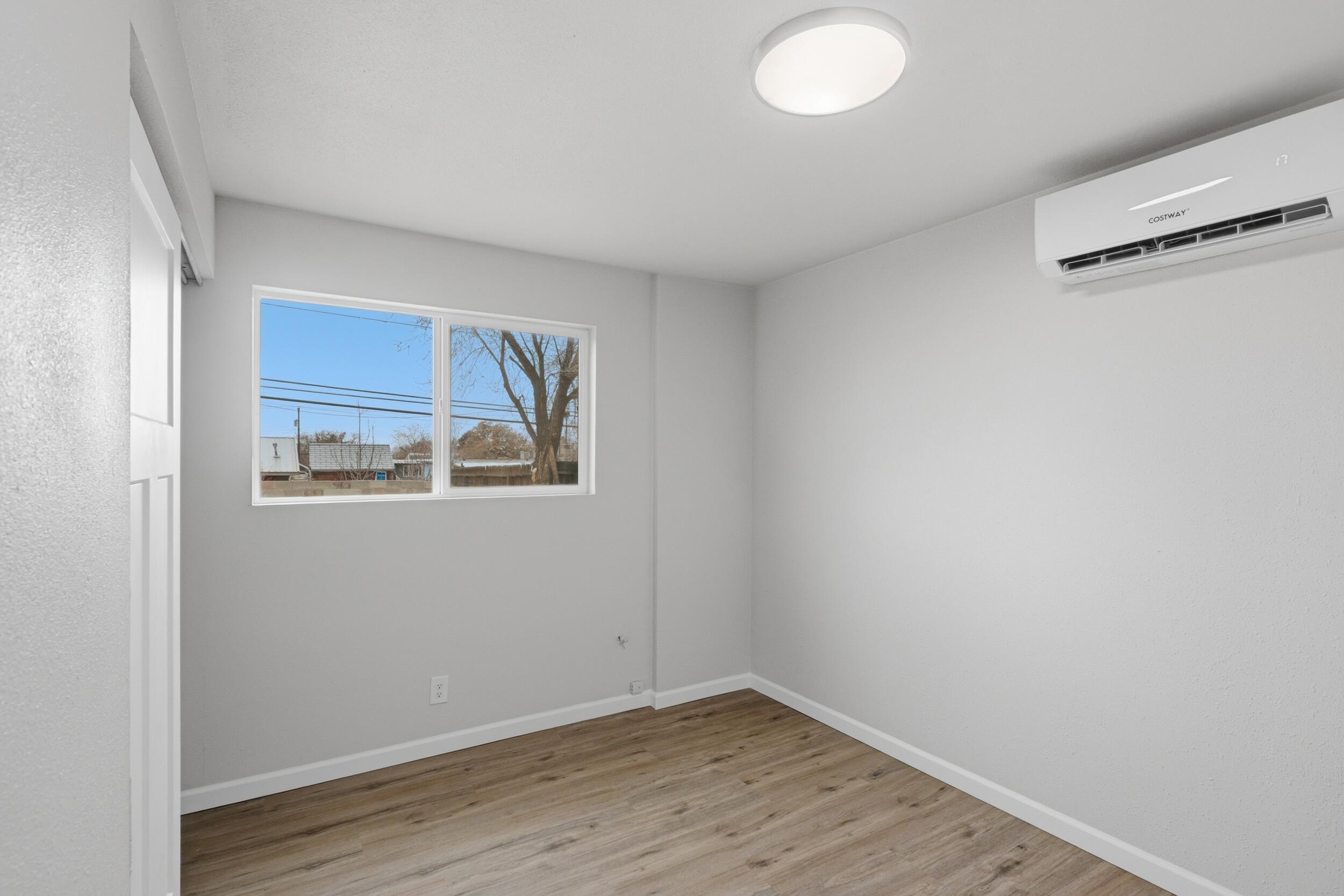 2513 June Street NE