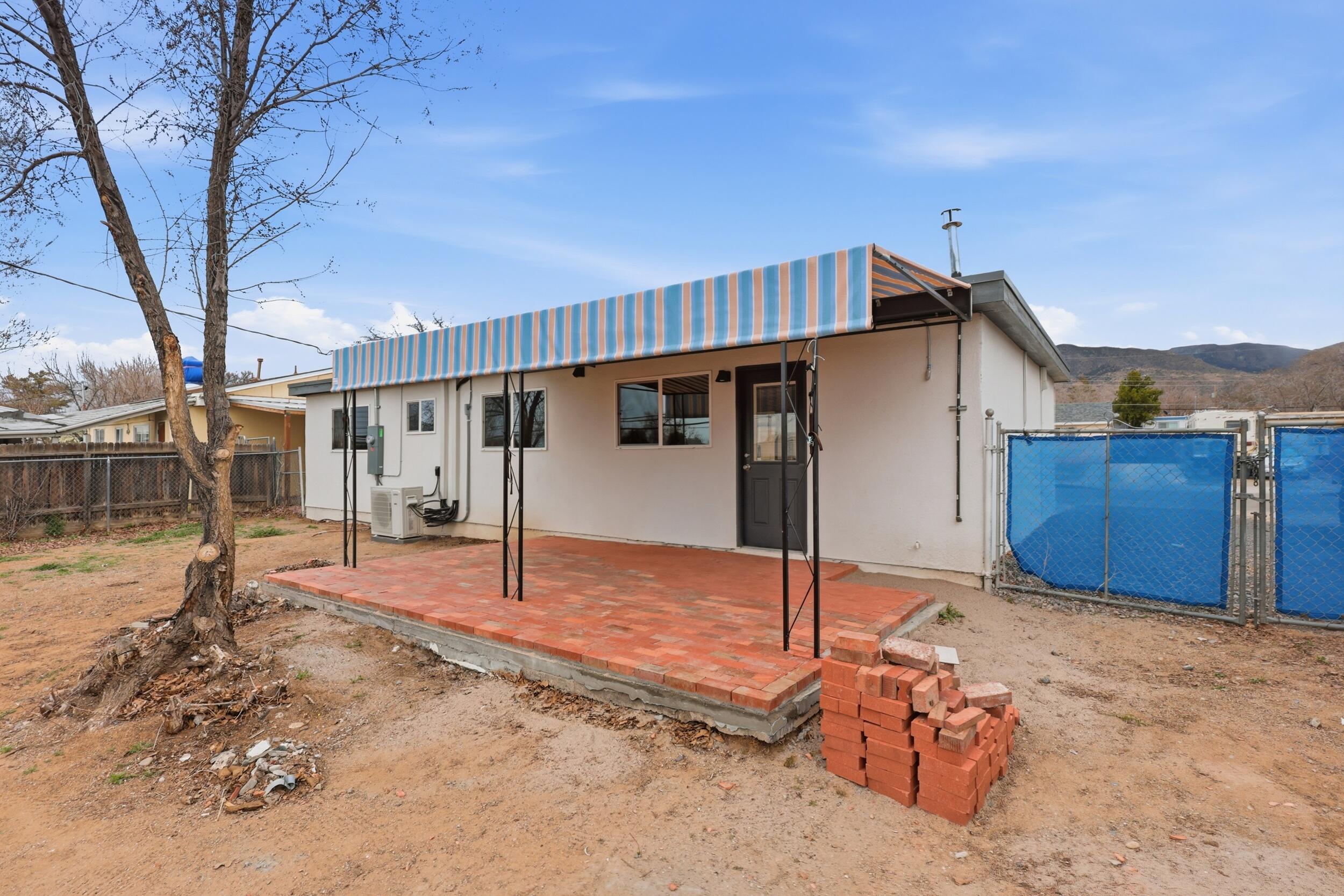 2513 June Street NE