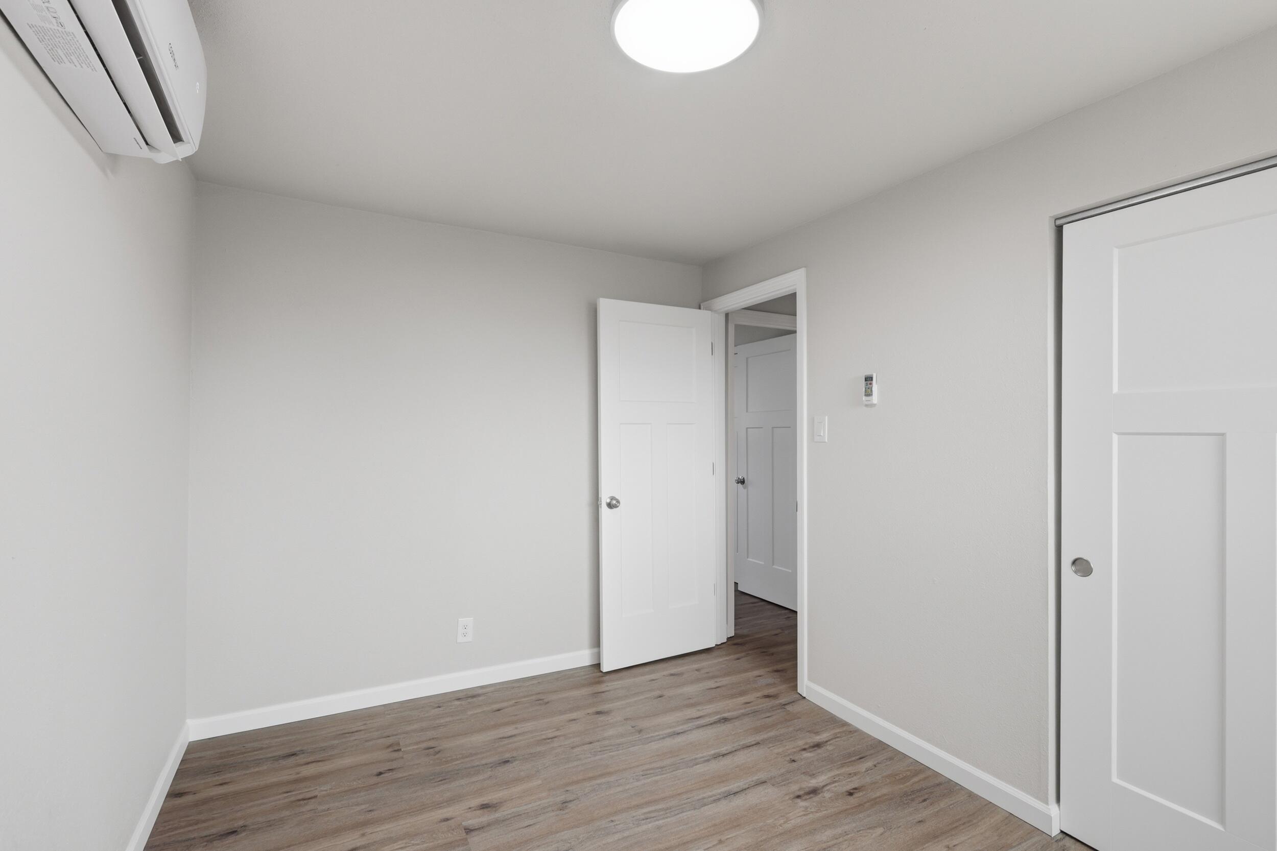 2513 June Street NE