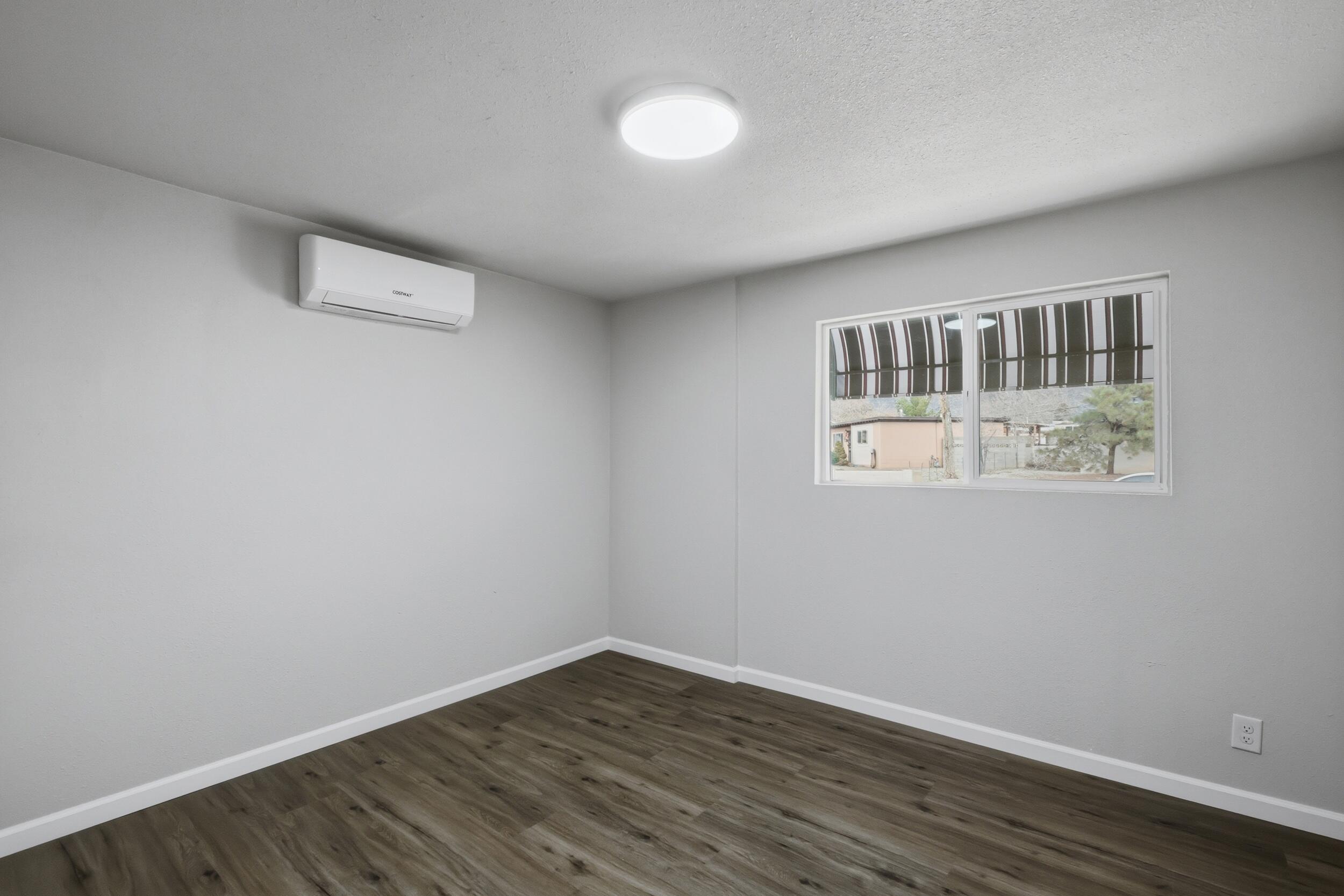 2513 June Street NE