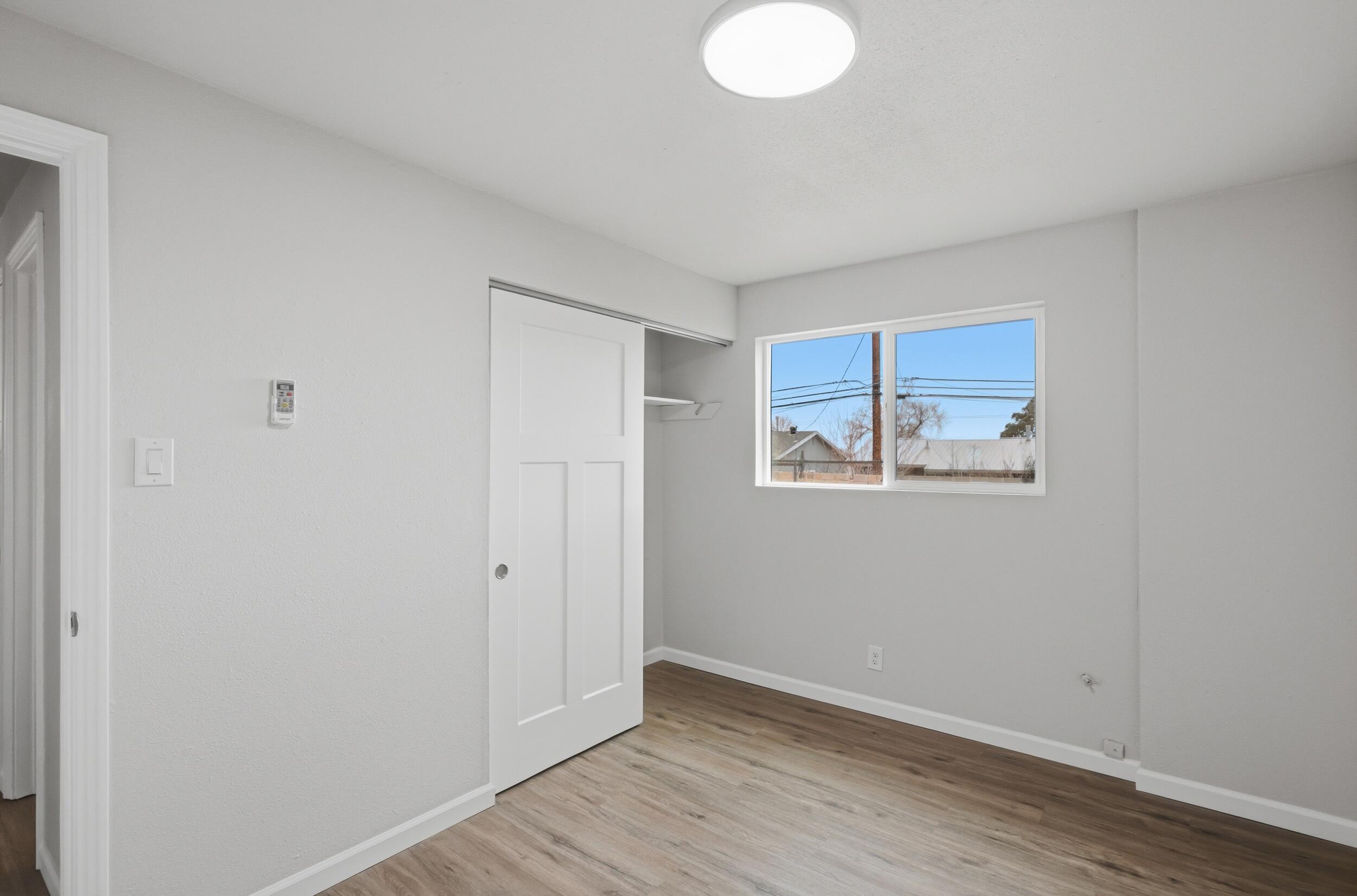 2513 June Street NE