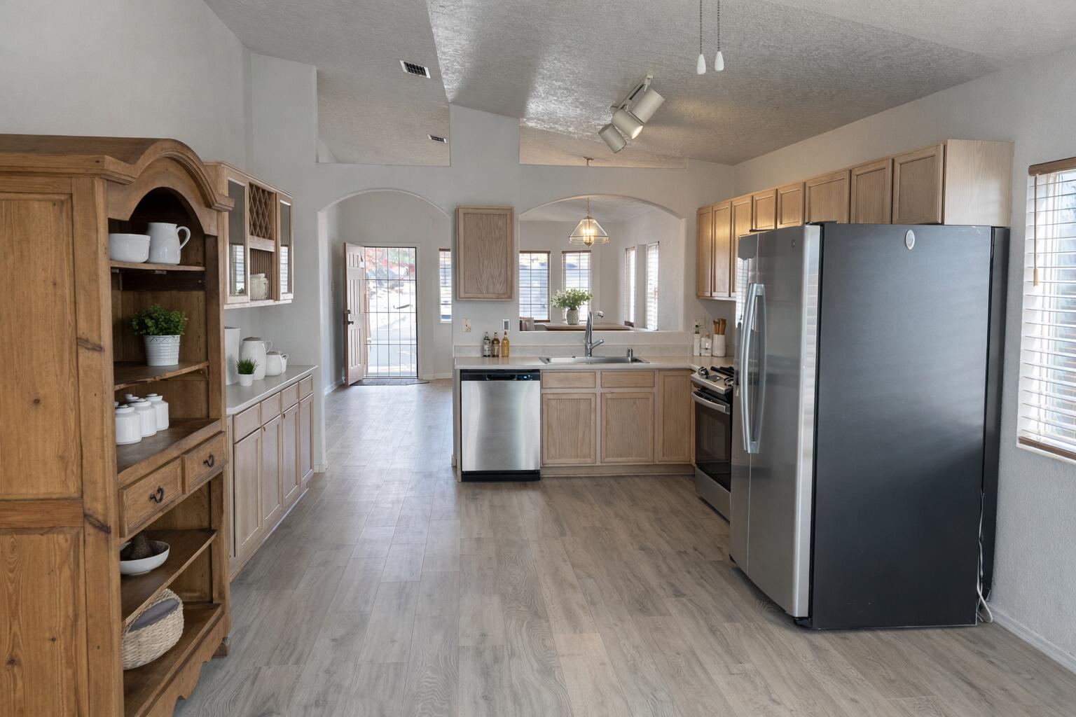 5908 Taurus Avenue NW