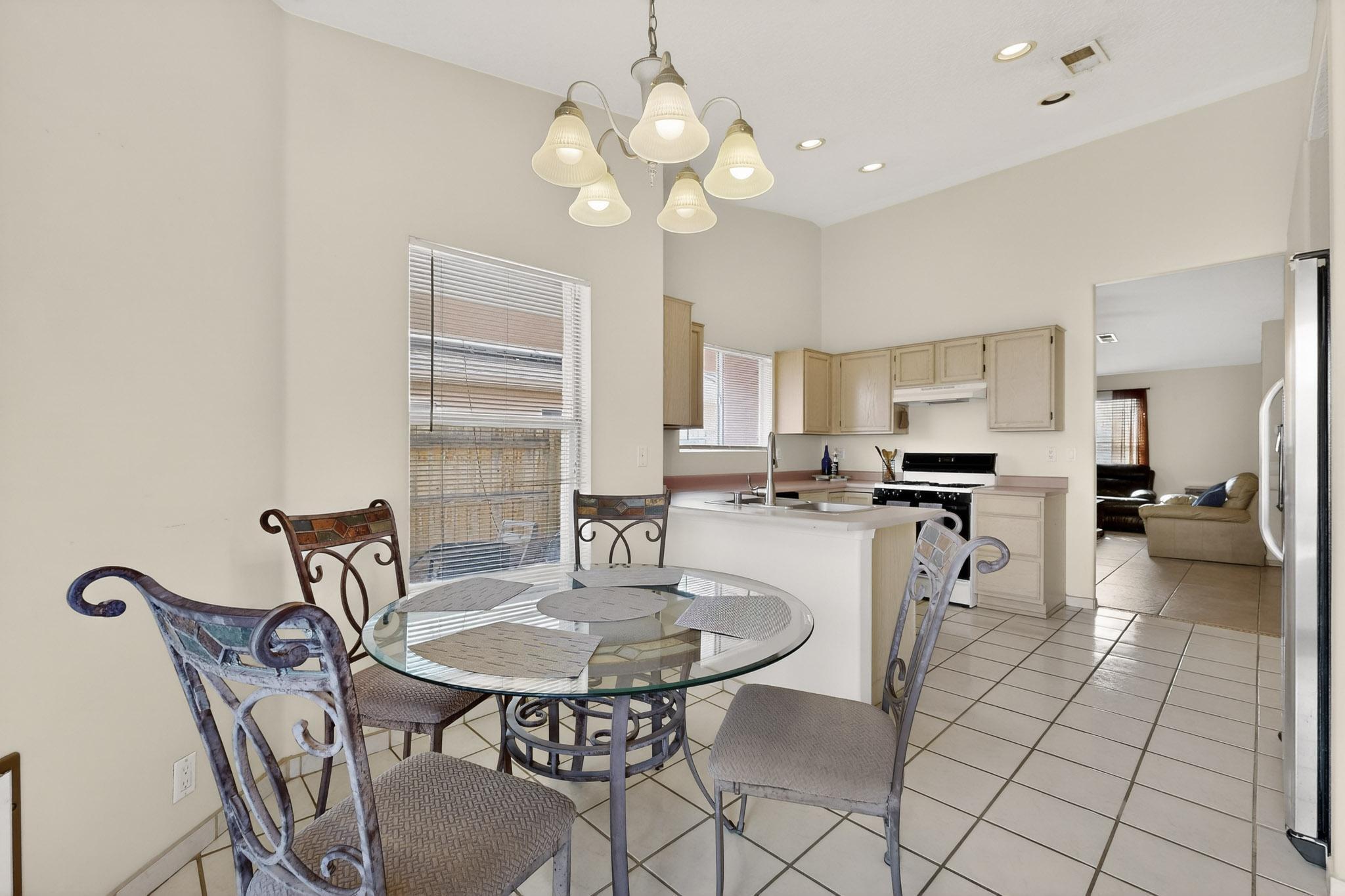 6815 Porlamar Road NW