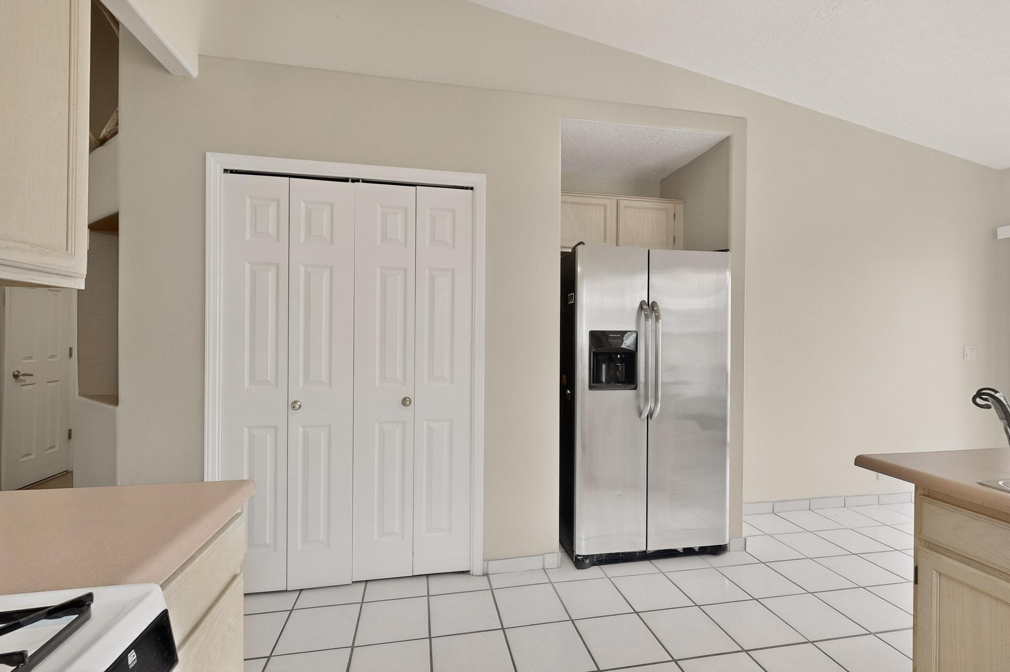 6815 Porlamar Road NW