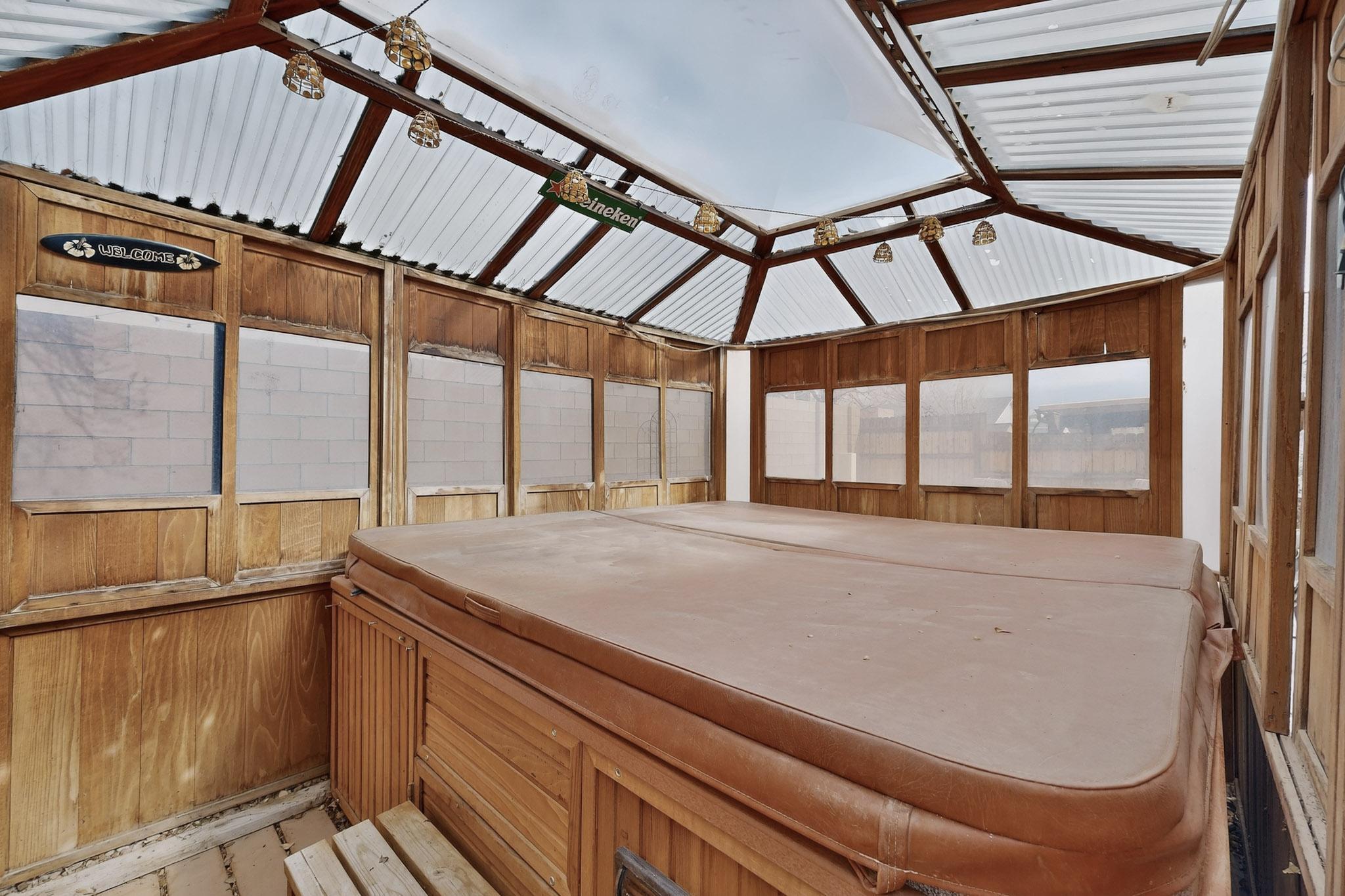 6815 Porlamar Road NW