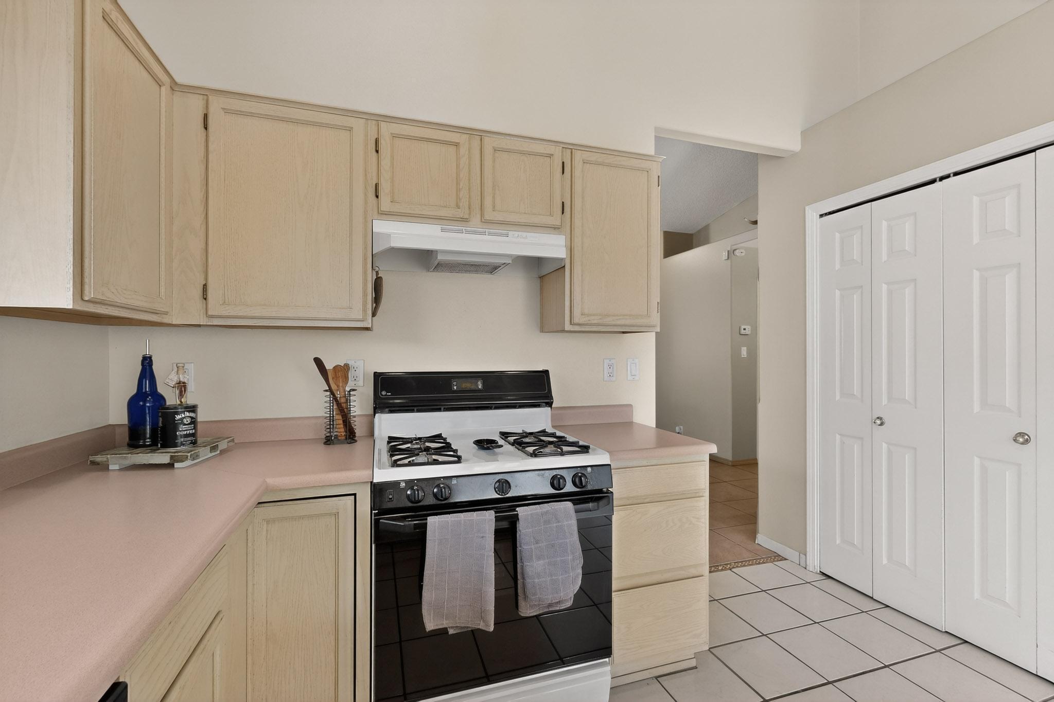 6815 Porlamar Road NW