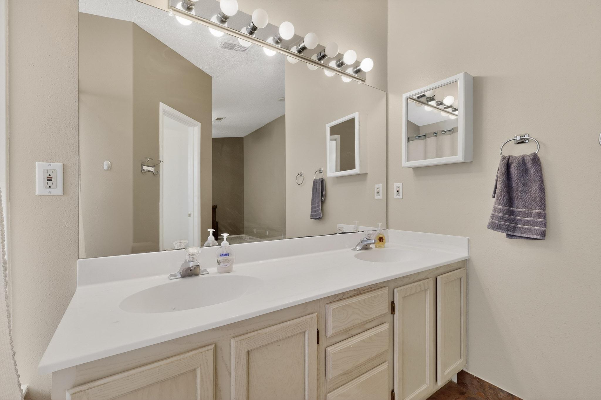 6815 Porlamar Road NW