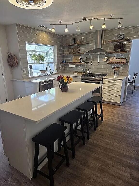 4215 Skyview Crest Road NW