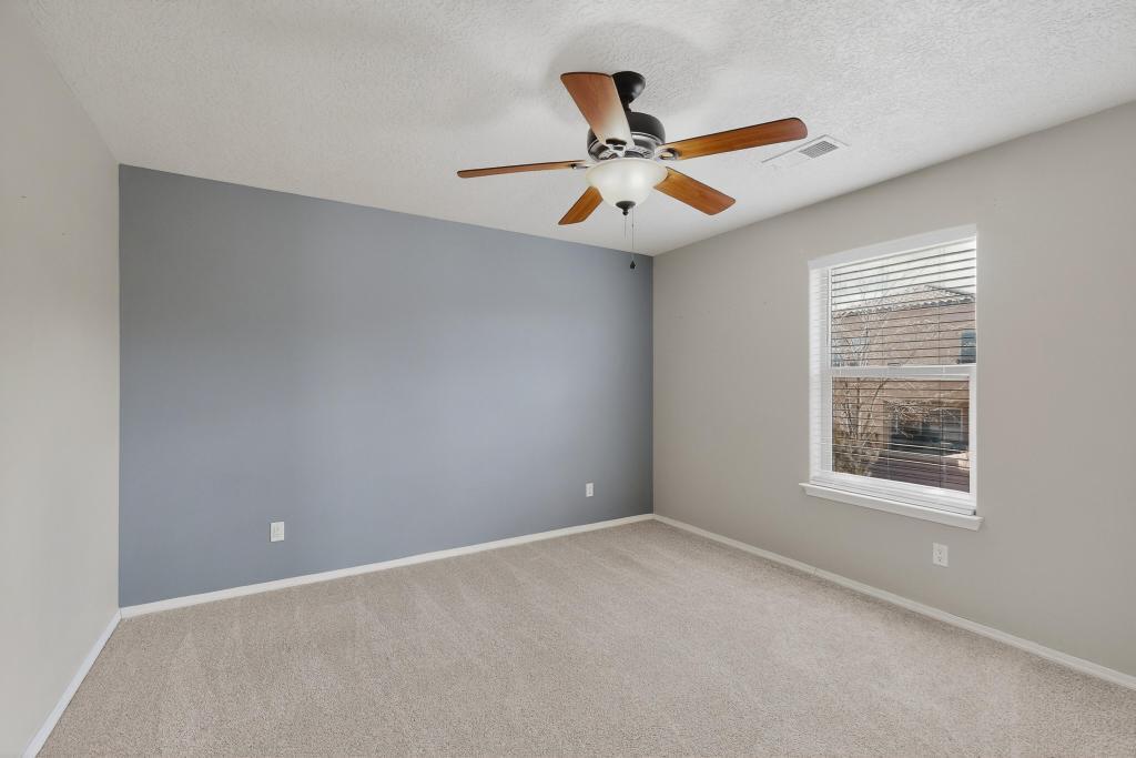 3365 Llano Vista Loop NE