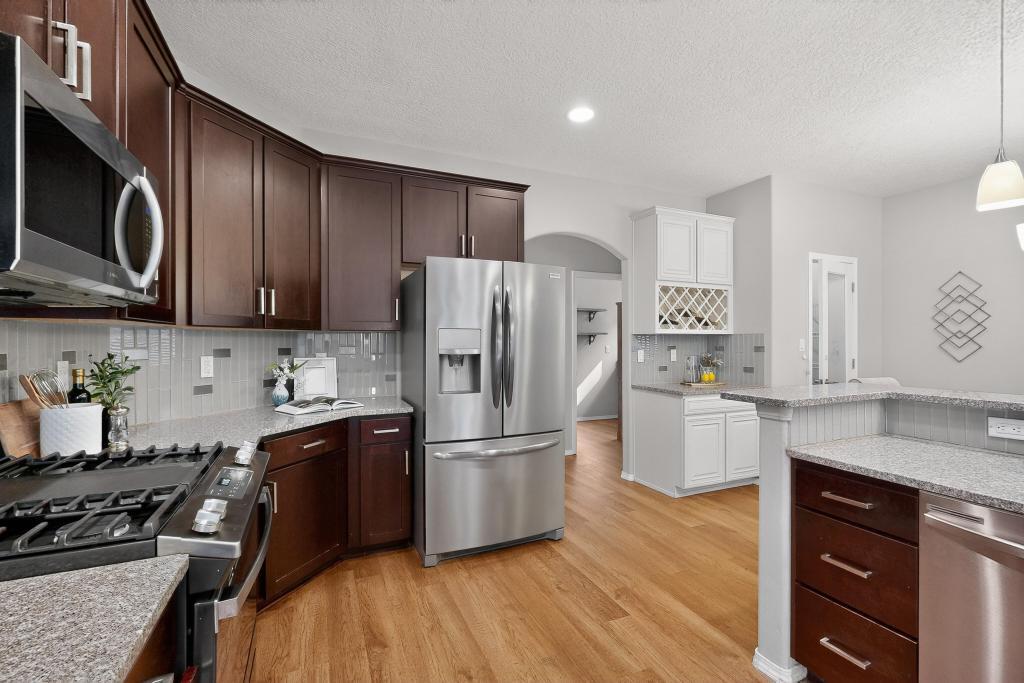 3365 Llano Vista Loop NE