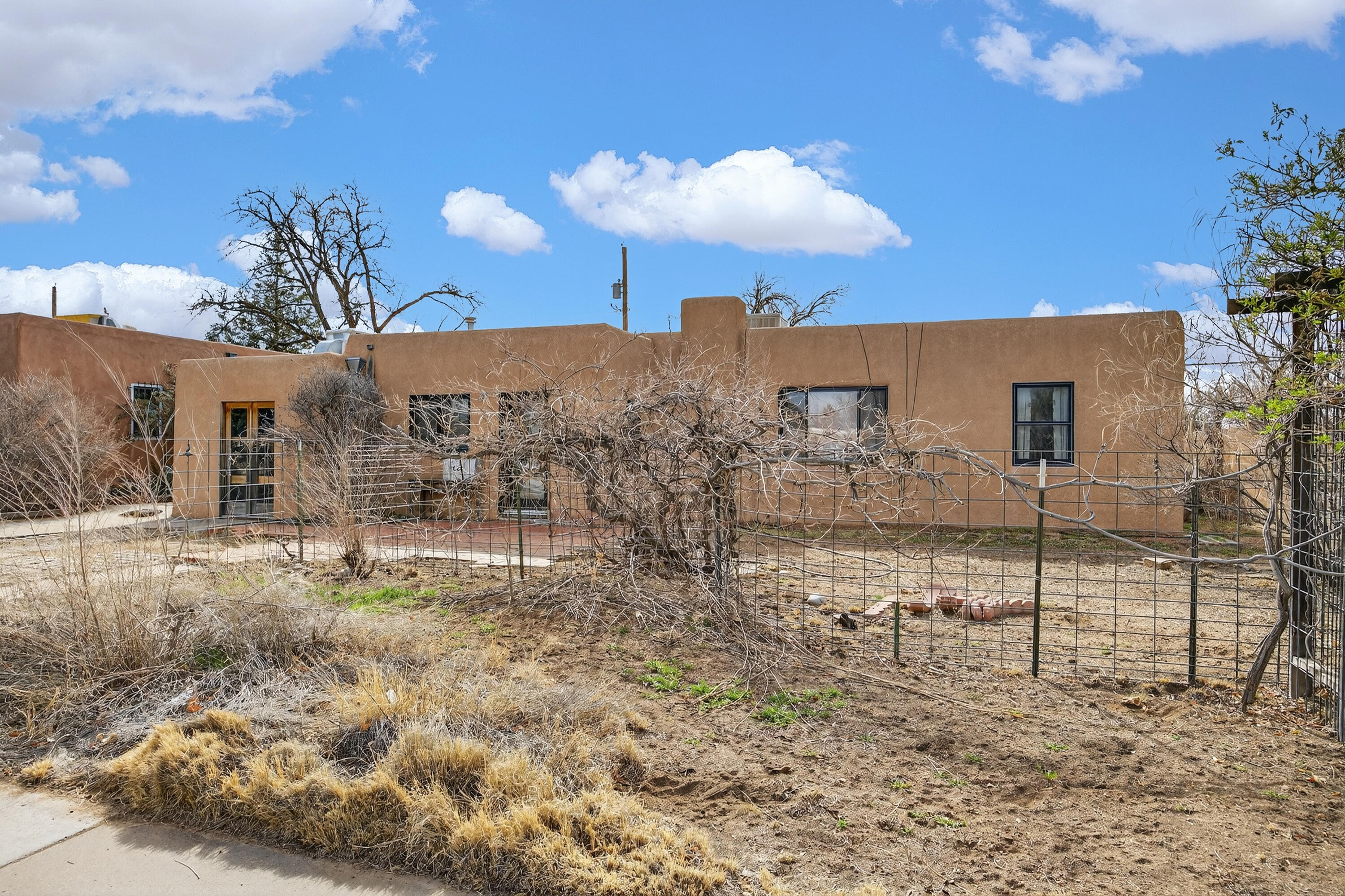 3028 Frontier Avenue NE