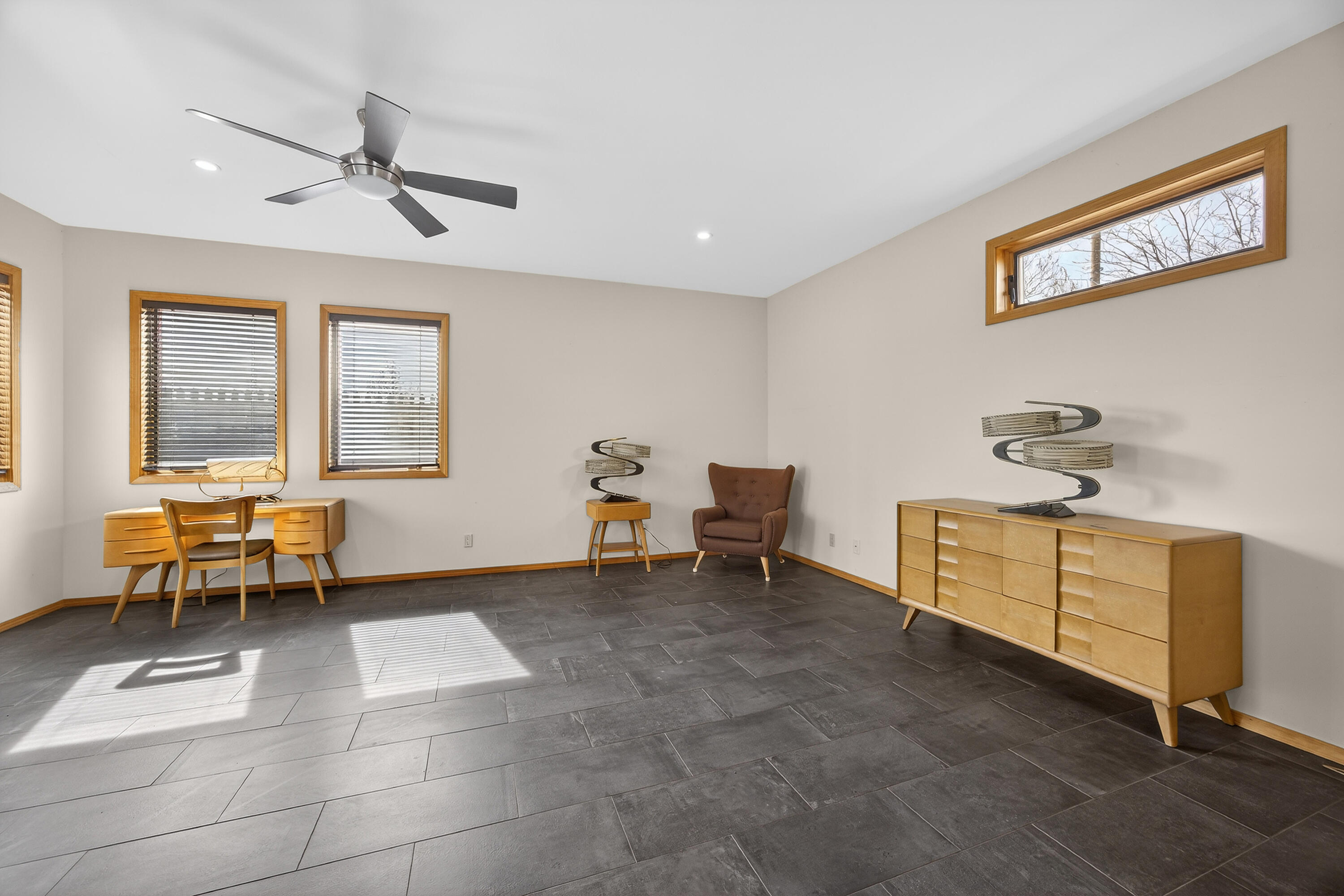 3028 Frontier Avenue NE