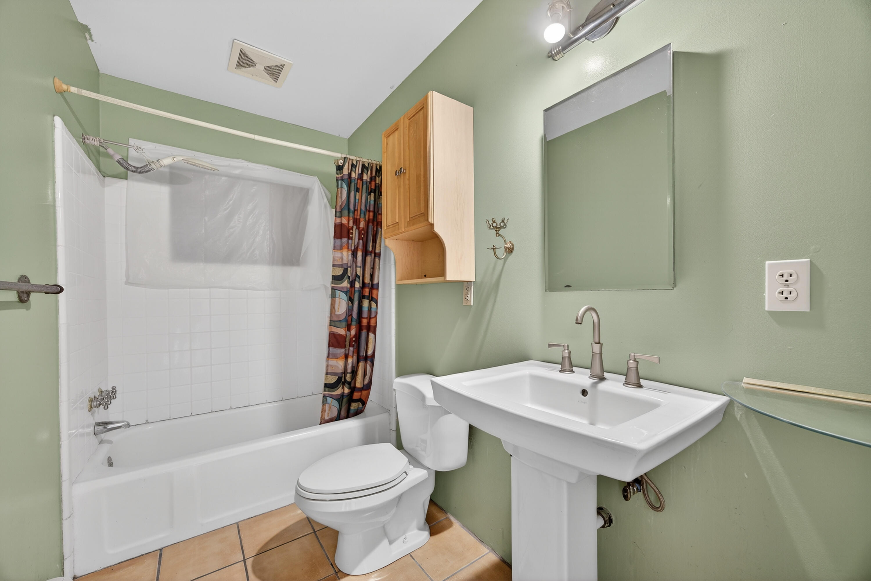 3028 Frontier Avenue NE