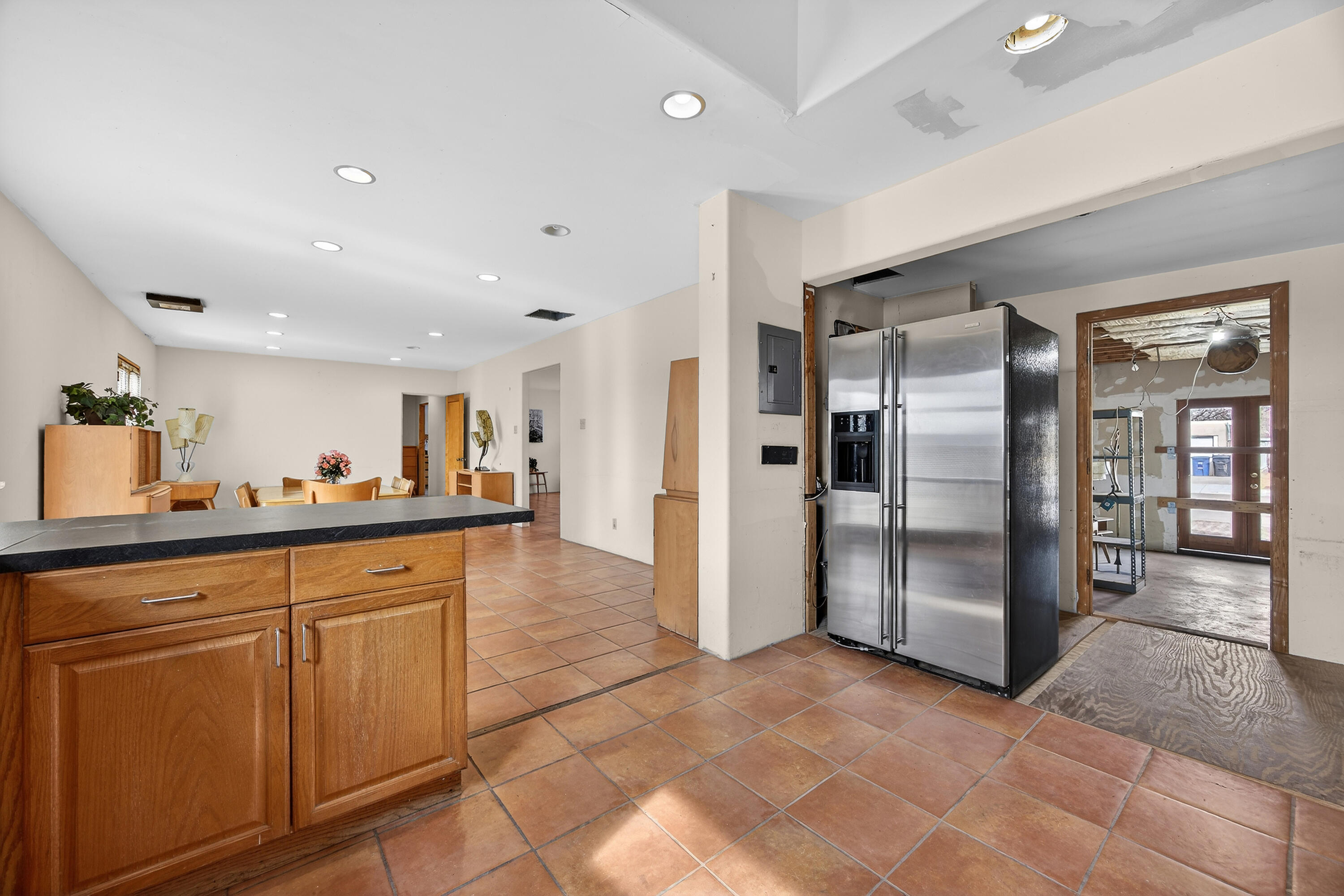 3028 Frontier Avenue NE