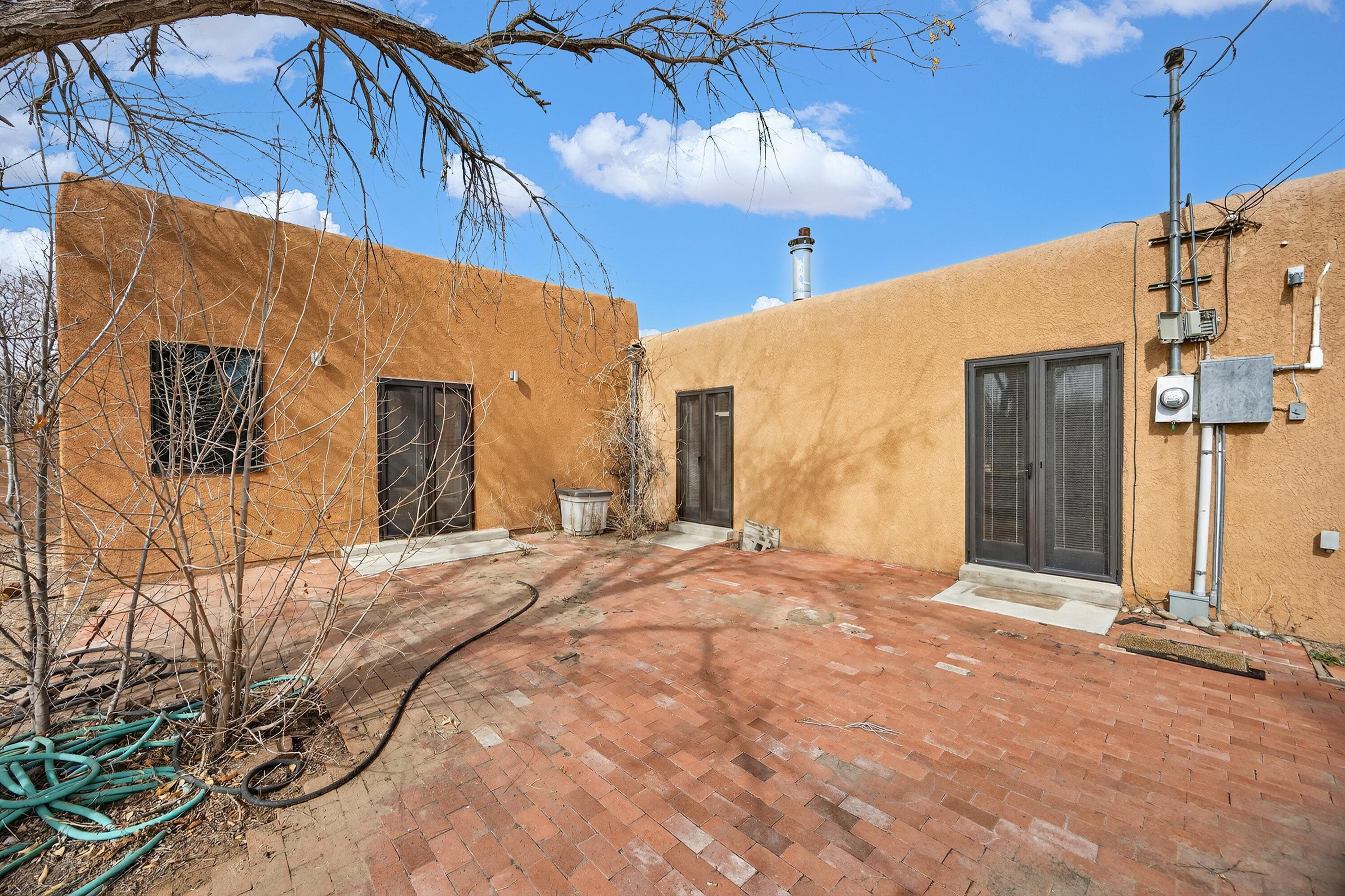 3028 Frontier Avenue NE