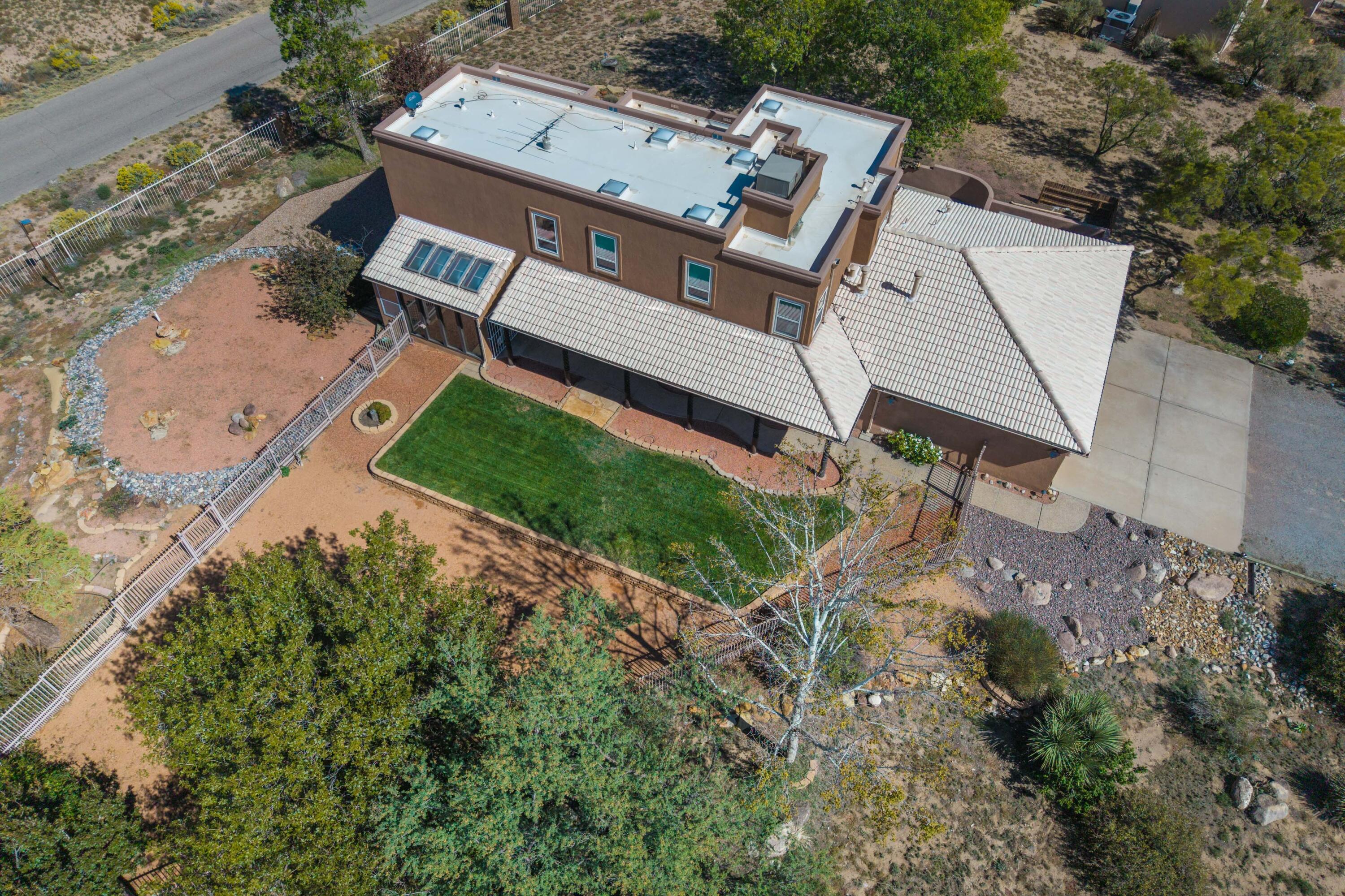 9231 Oakland Avenue NE