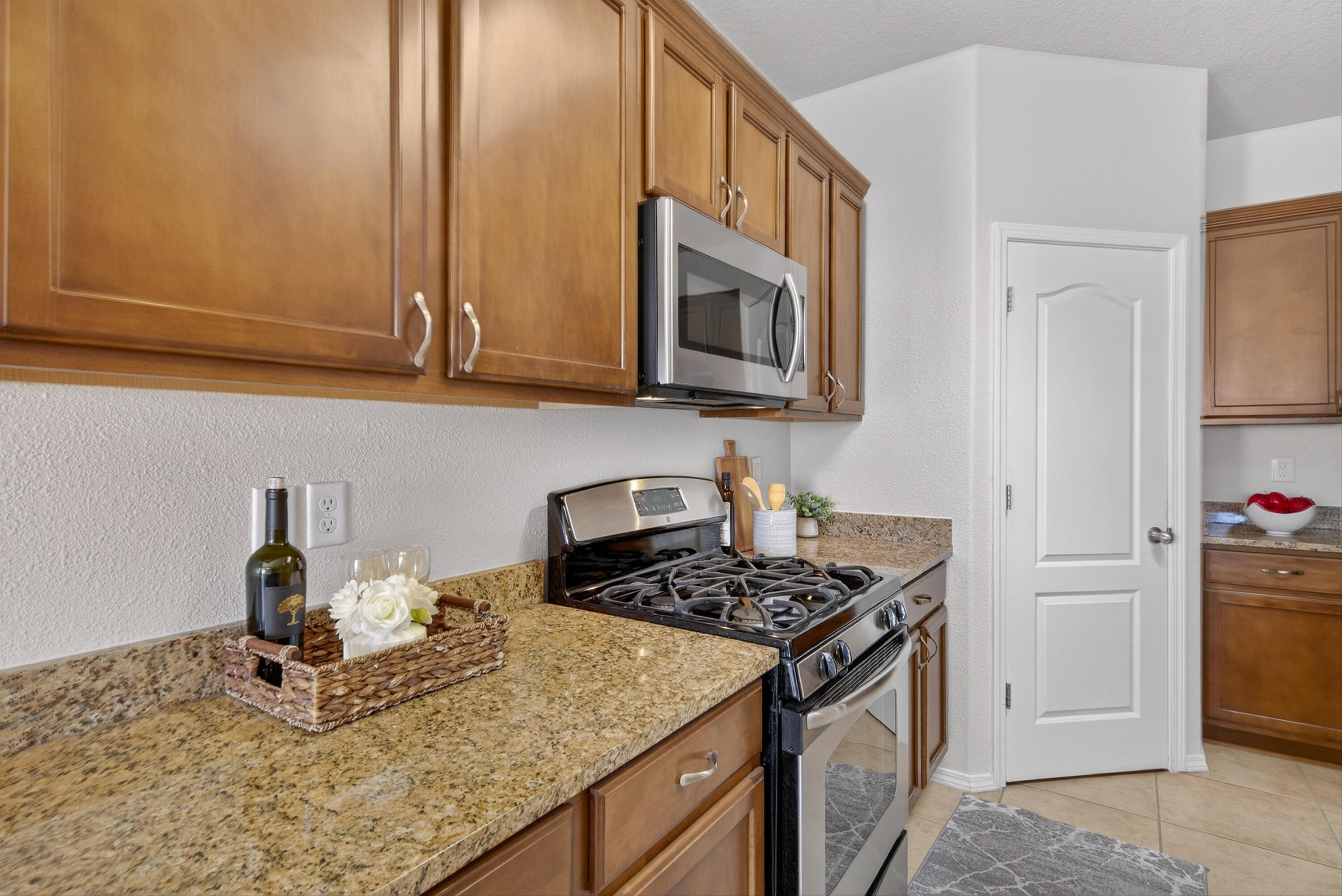 8305 Bouvardia Avenue NW