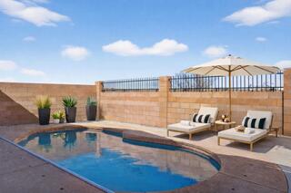 8305 Bouvardia Avenue NW